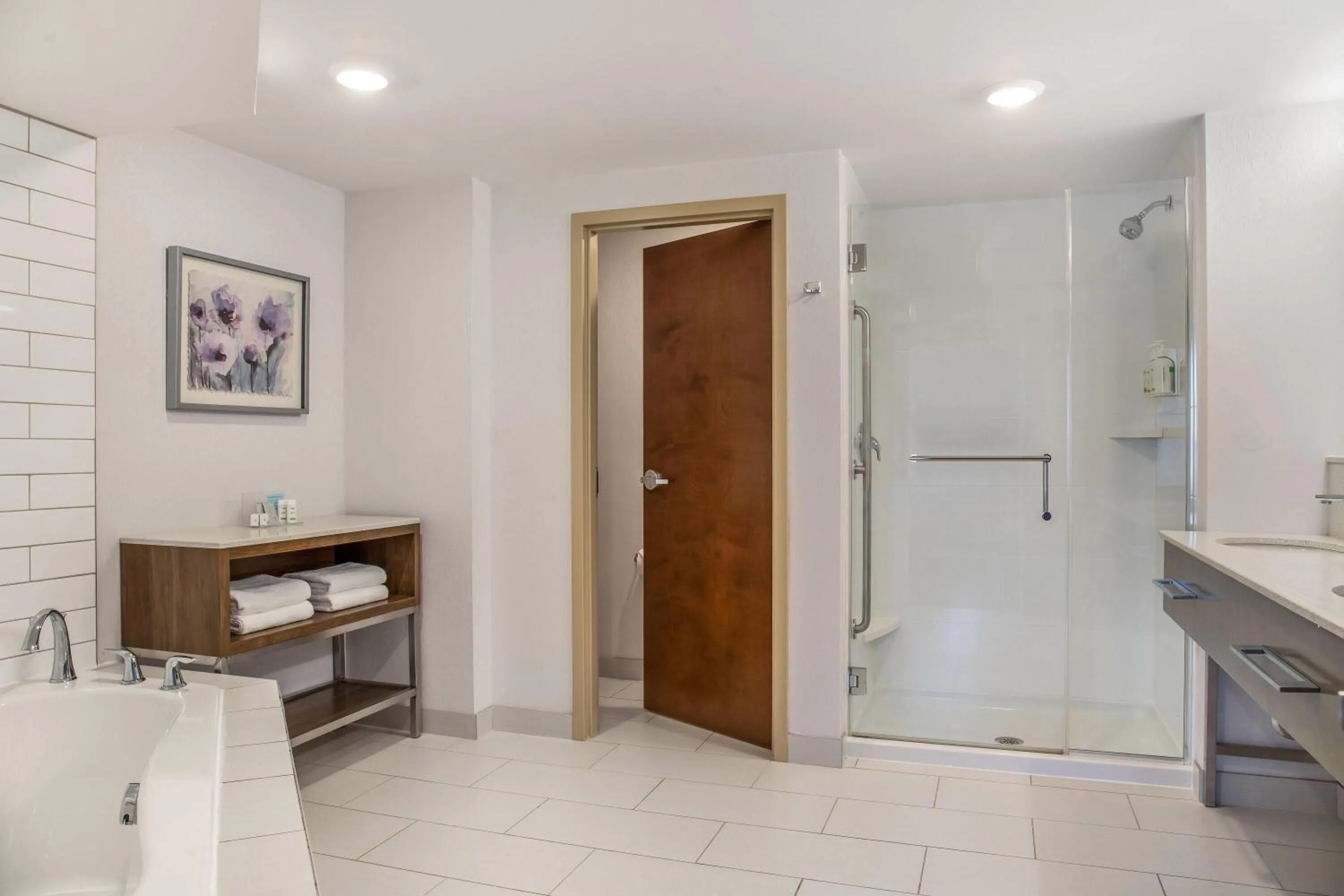 Bathroom in Ramada by Wyndham St Paul AB