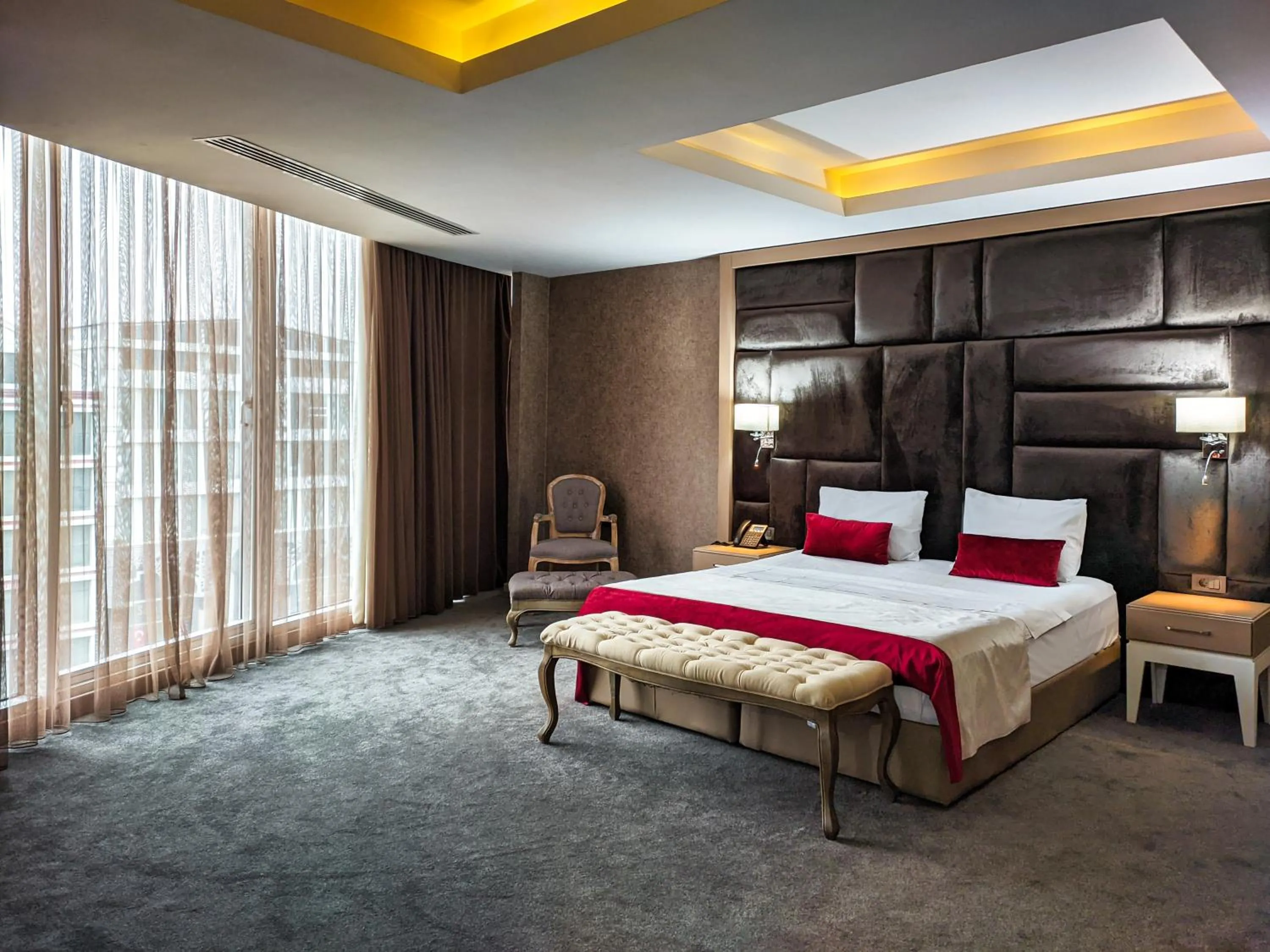 Bed in Sky Hotel Baku