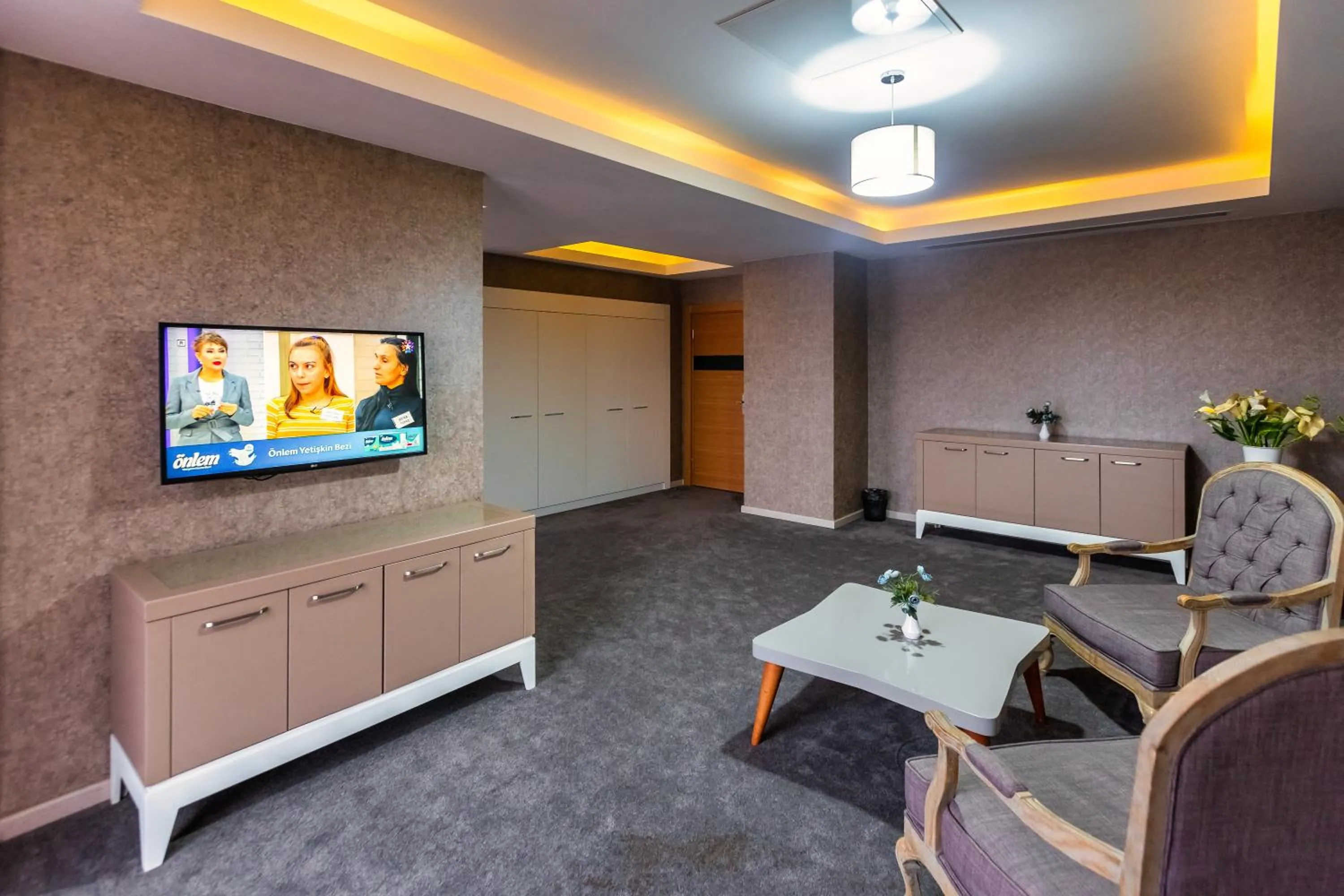 TV and multimedia in Sky Hotel Baku