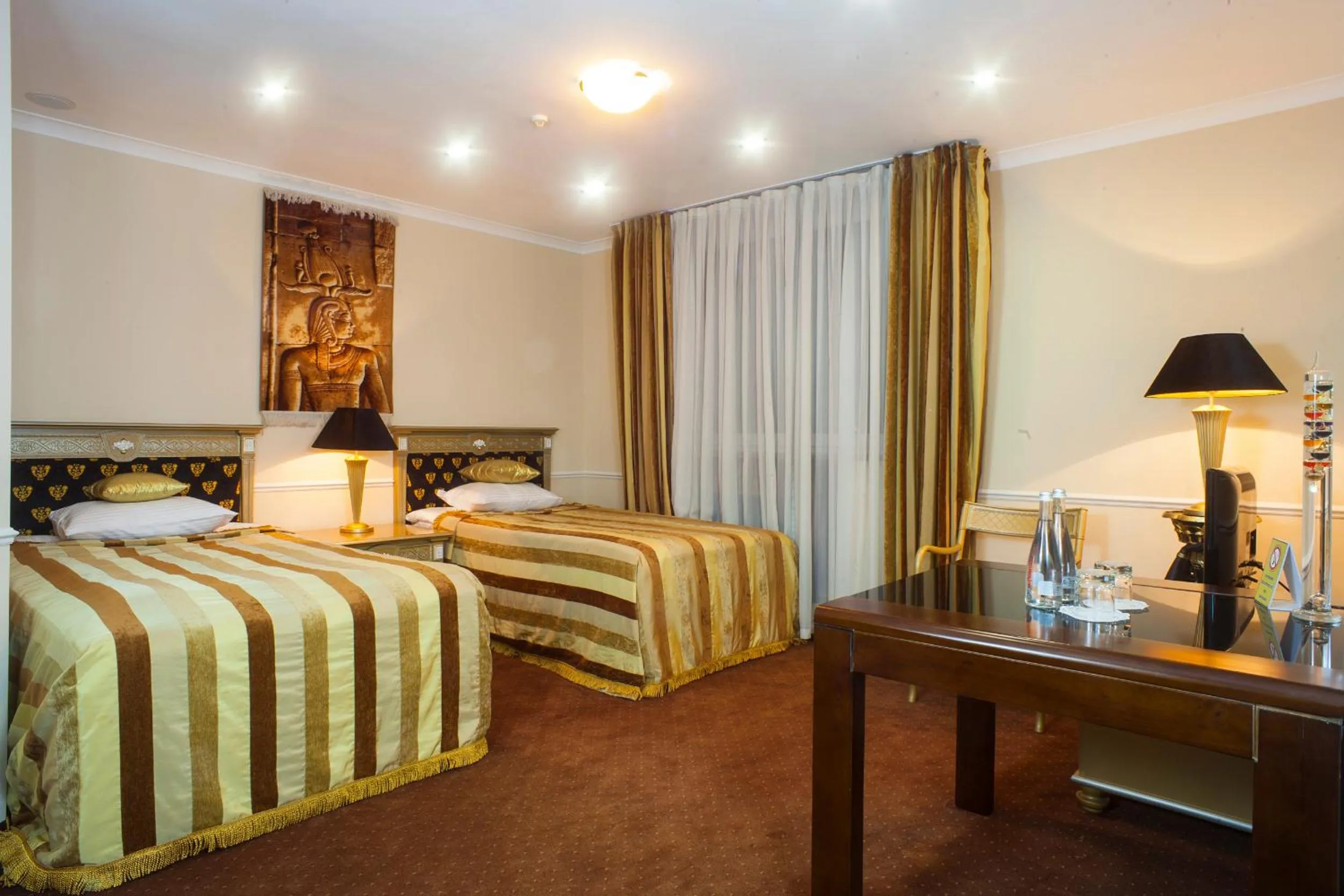 Bedroom, Bed in Отель Фараон