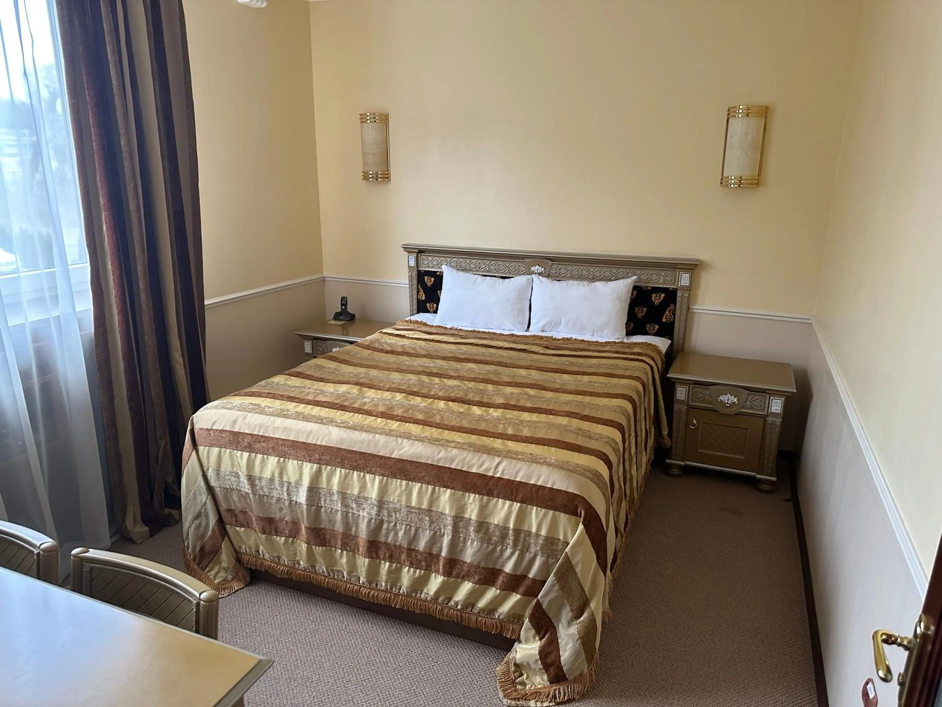 Bedroom, Bed in Отель Фараон