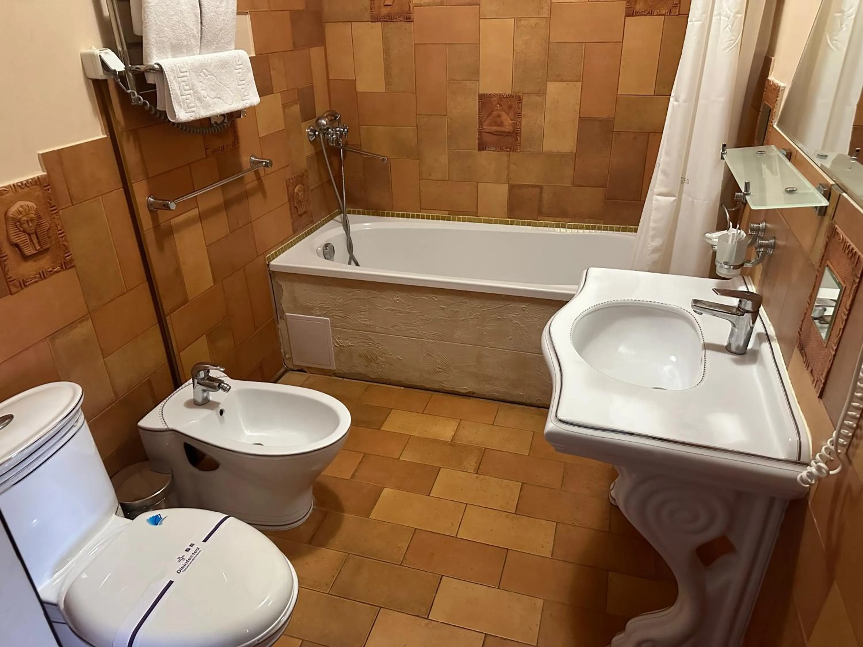 Bath in Отель Фараон