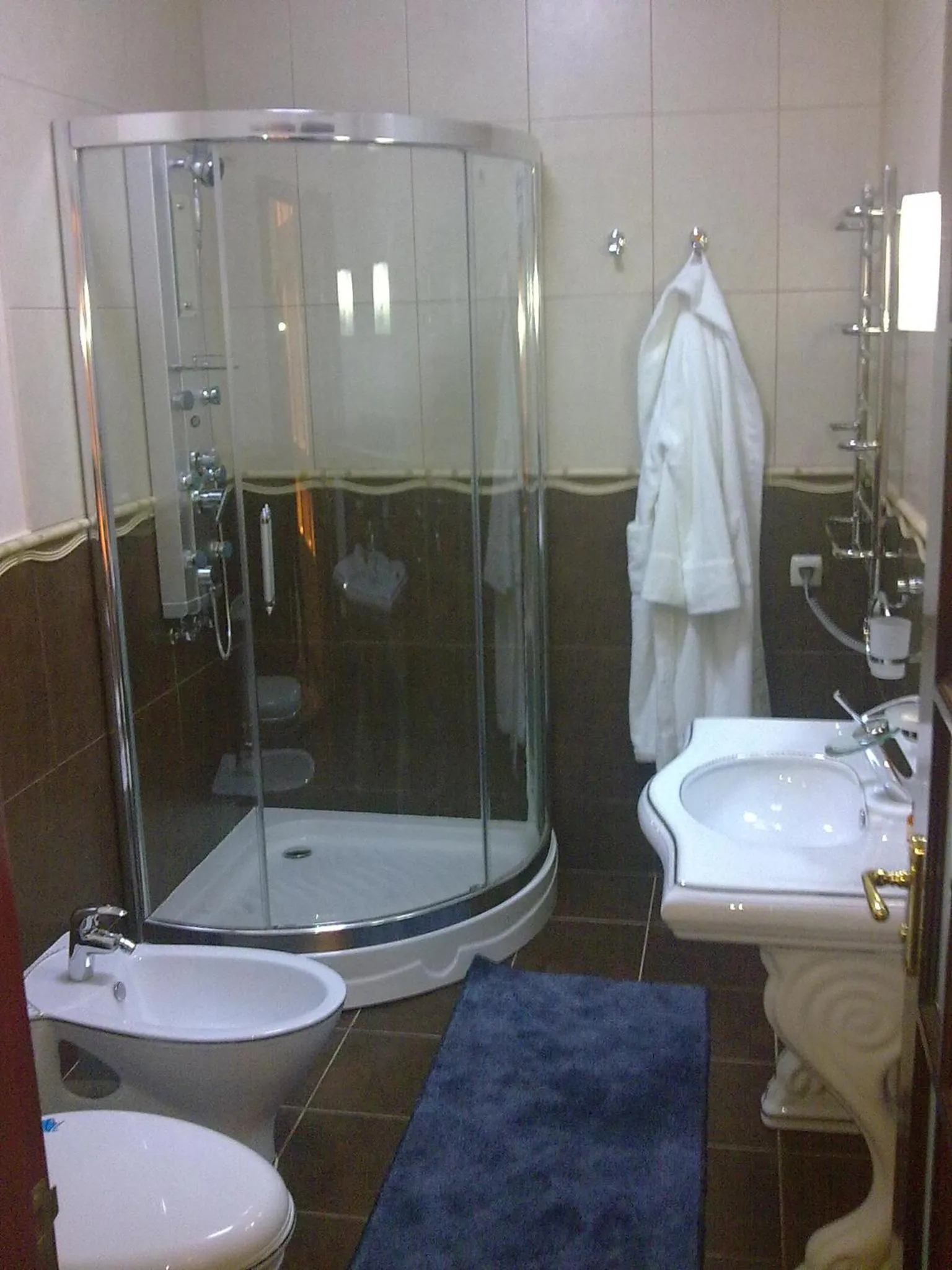 Shower in Отель Фараон