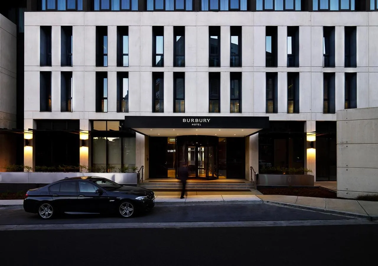 Facade/entrance in Burbury Hotel & Apartments