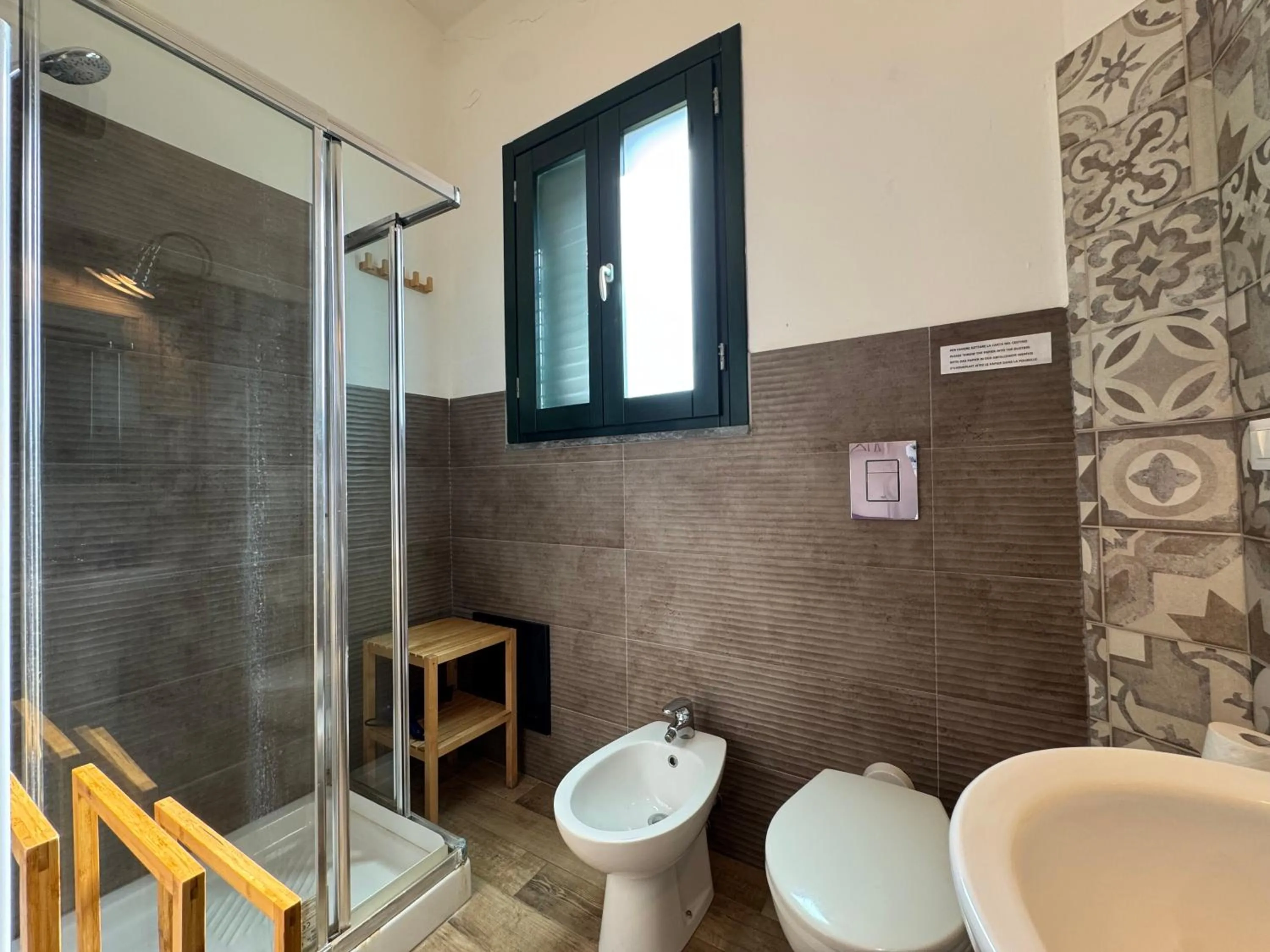 Shower in Baglio La Luna - B&B