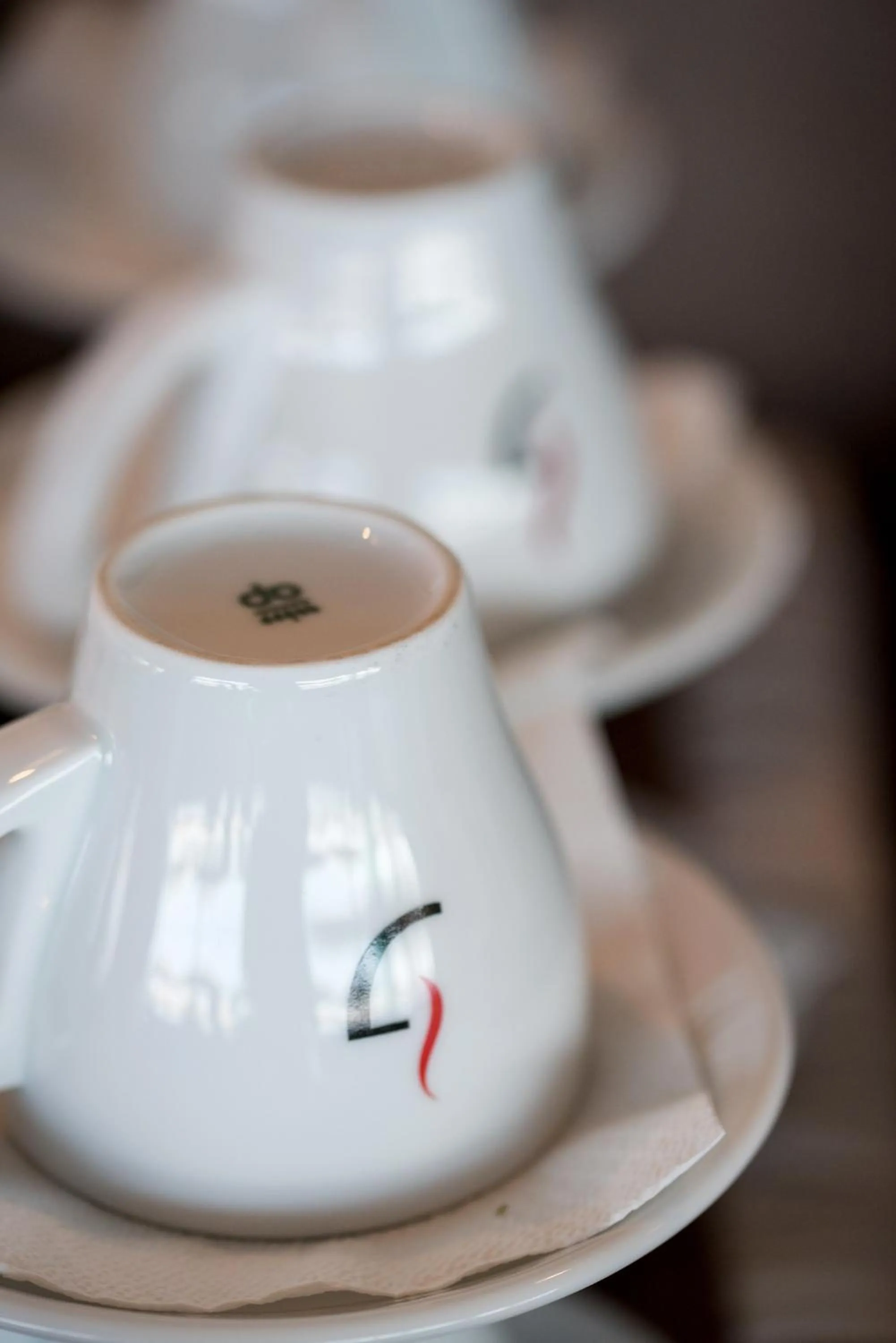 Restaurant/places to eat in Santa Rosa Hotel & Beach