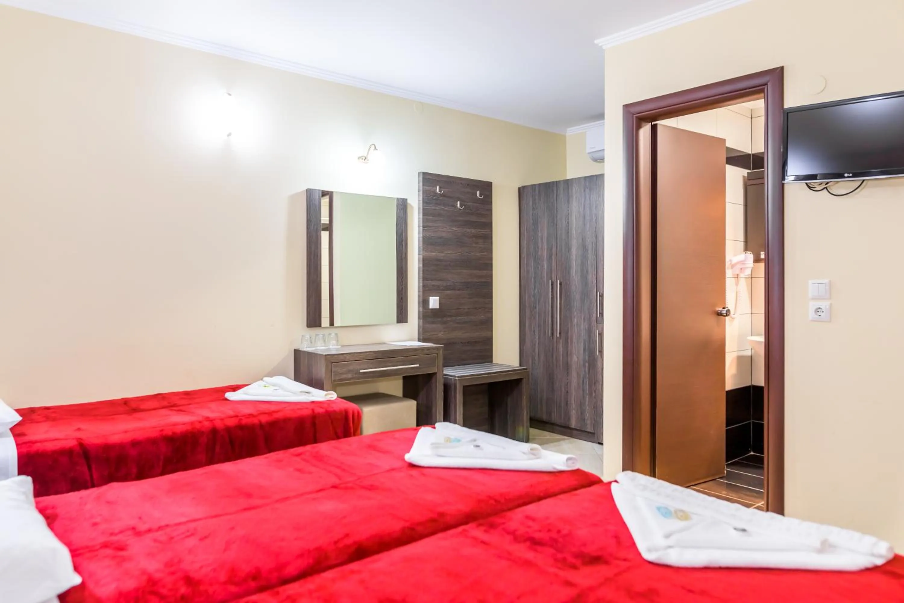 Bed in Santa Rosa Hotel & Beach