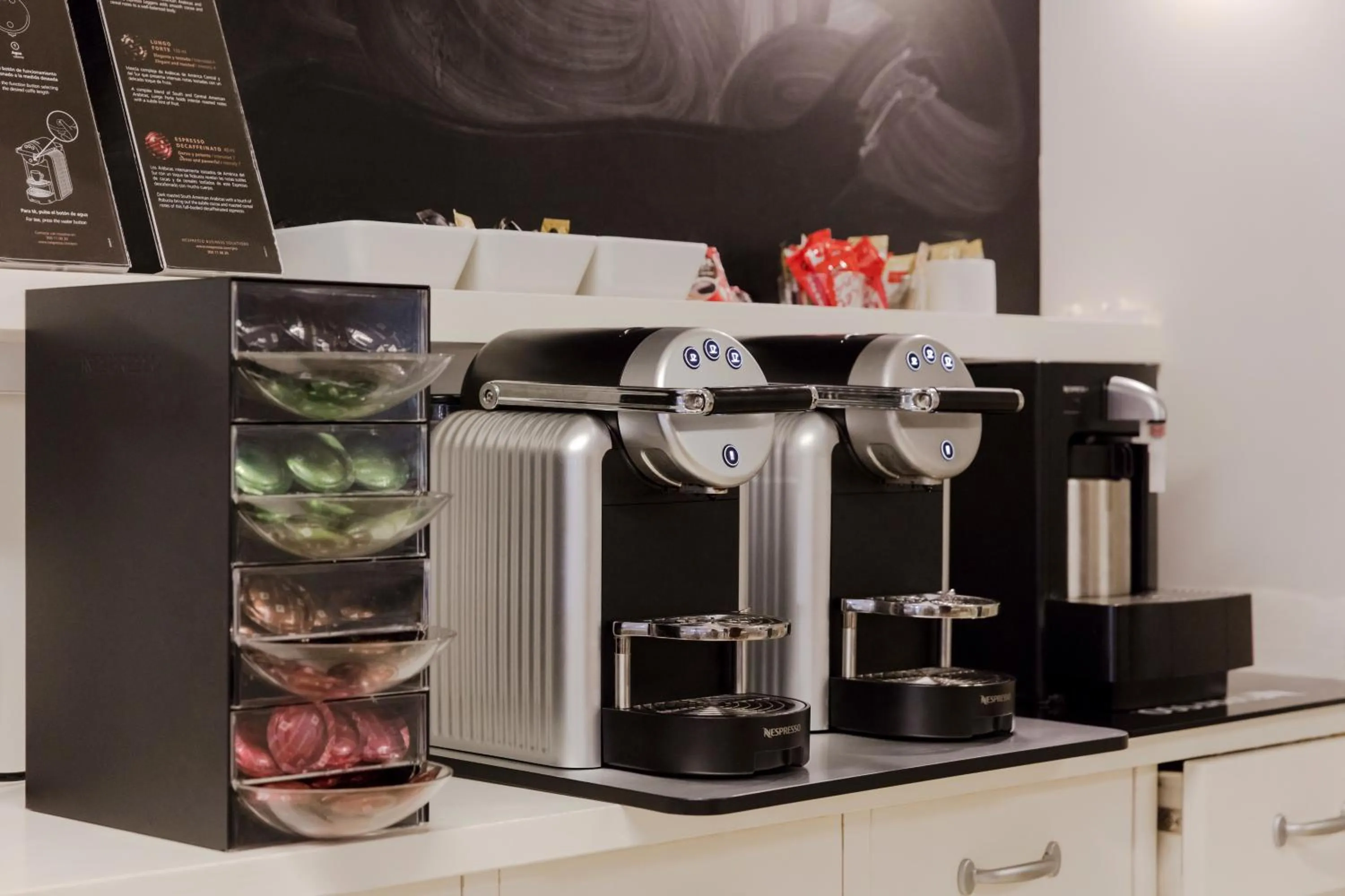 Food and drinks in Fonda Llabres Boutique