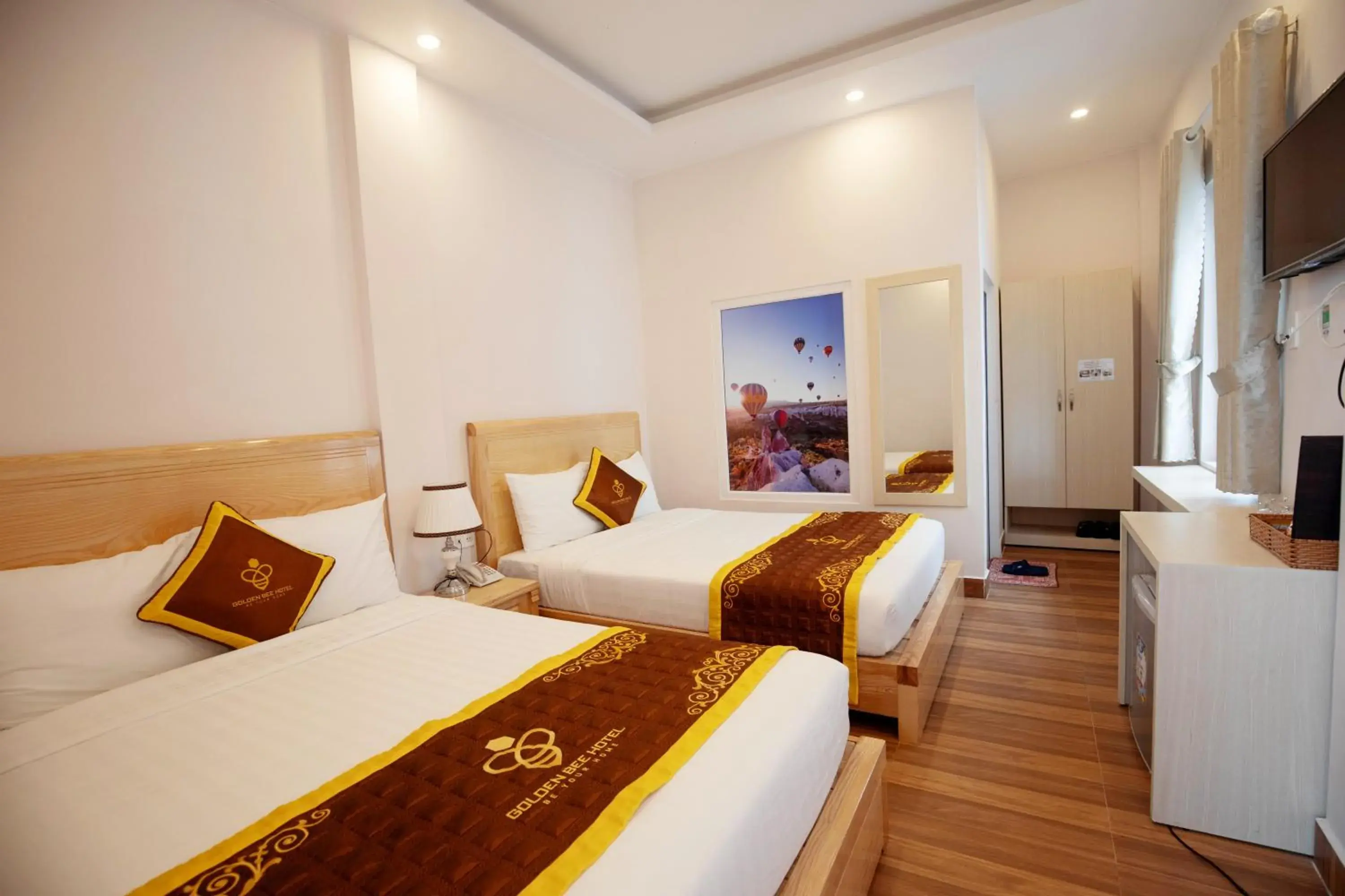 Bedroom, Bed in Golden Bee Hotel Bedroom, Bed in Golden Bee Hotel