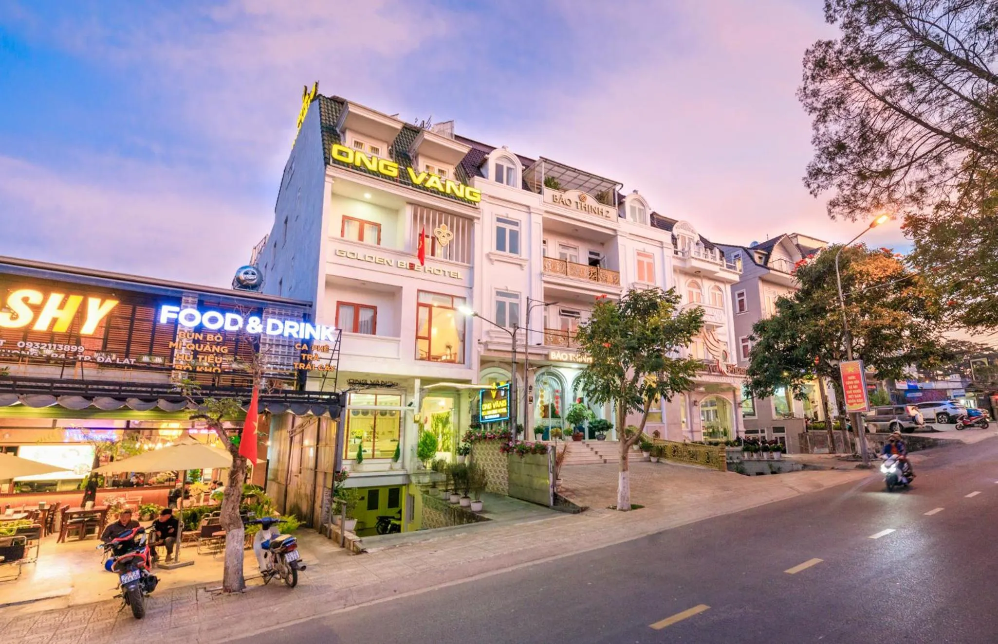 Street view in Golden Bee Hotel