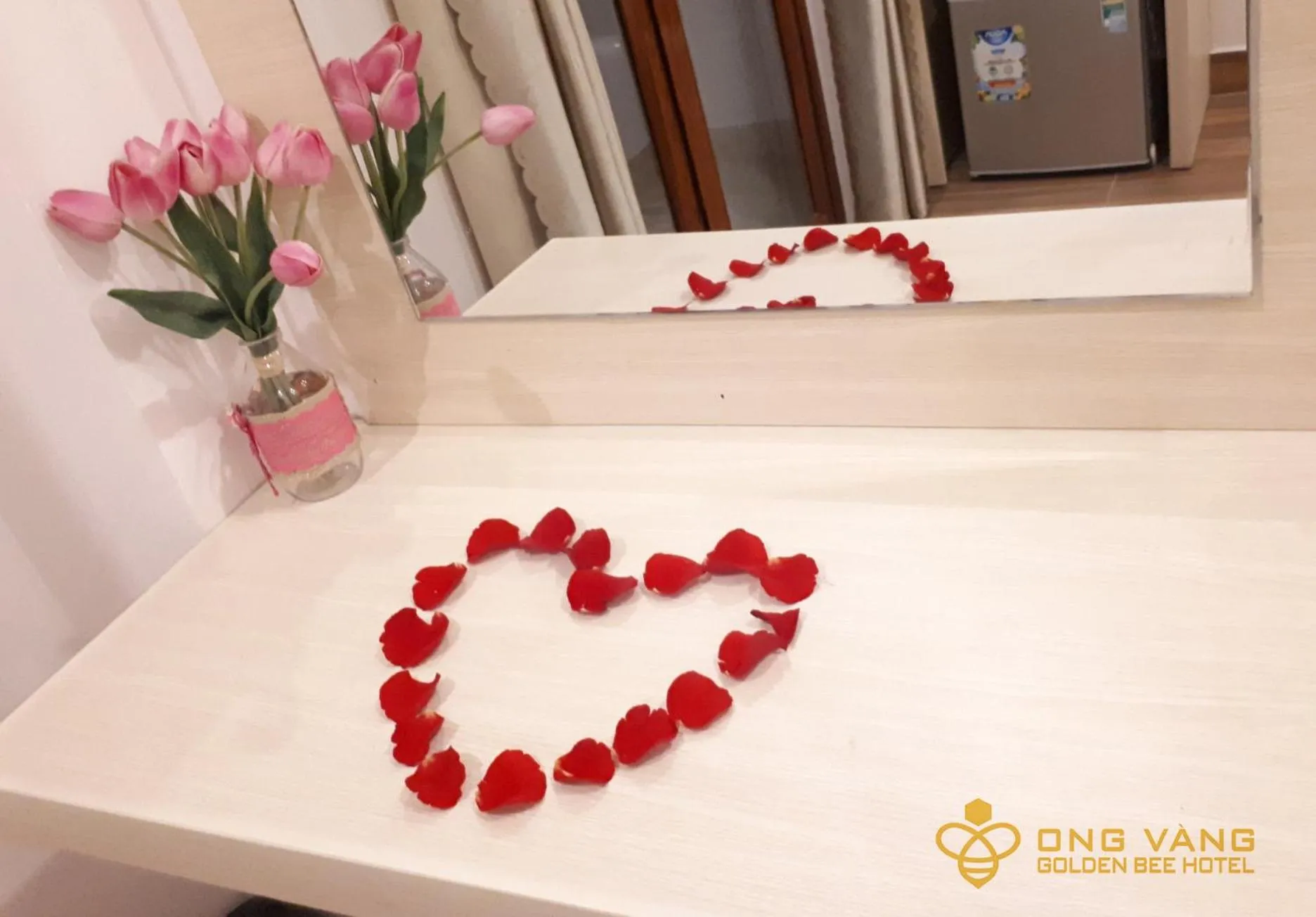 Area and facilities in Golden Bee Hotel