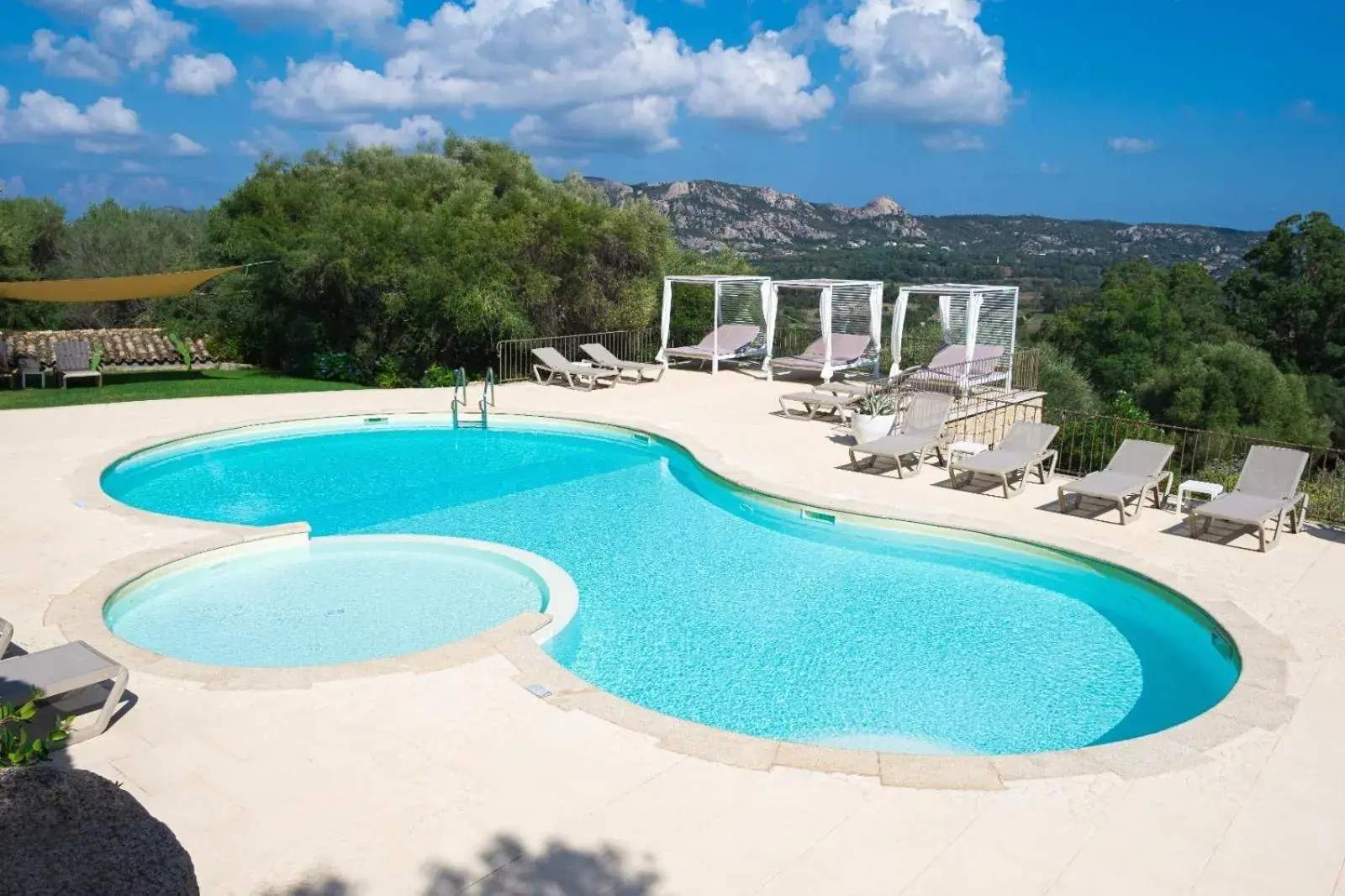 Pool view in Moma Hotel Cannigione Pool view in Moma Hotel Cannigione