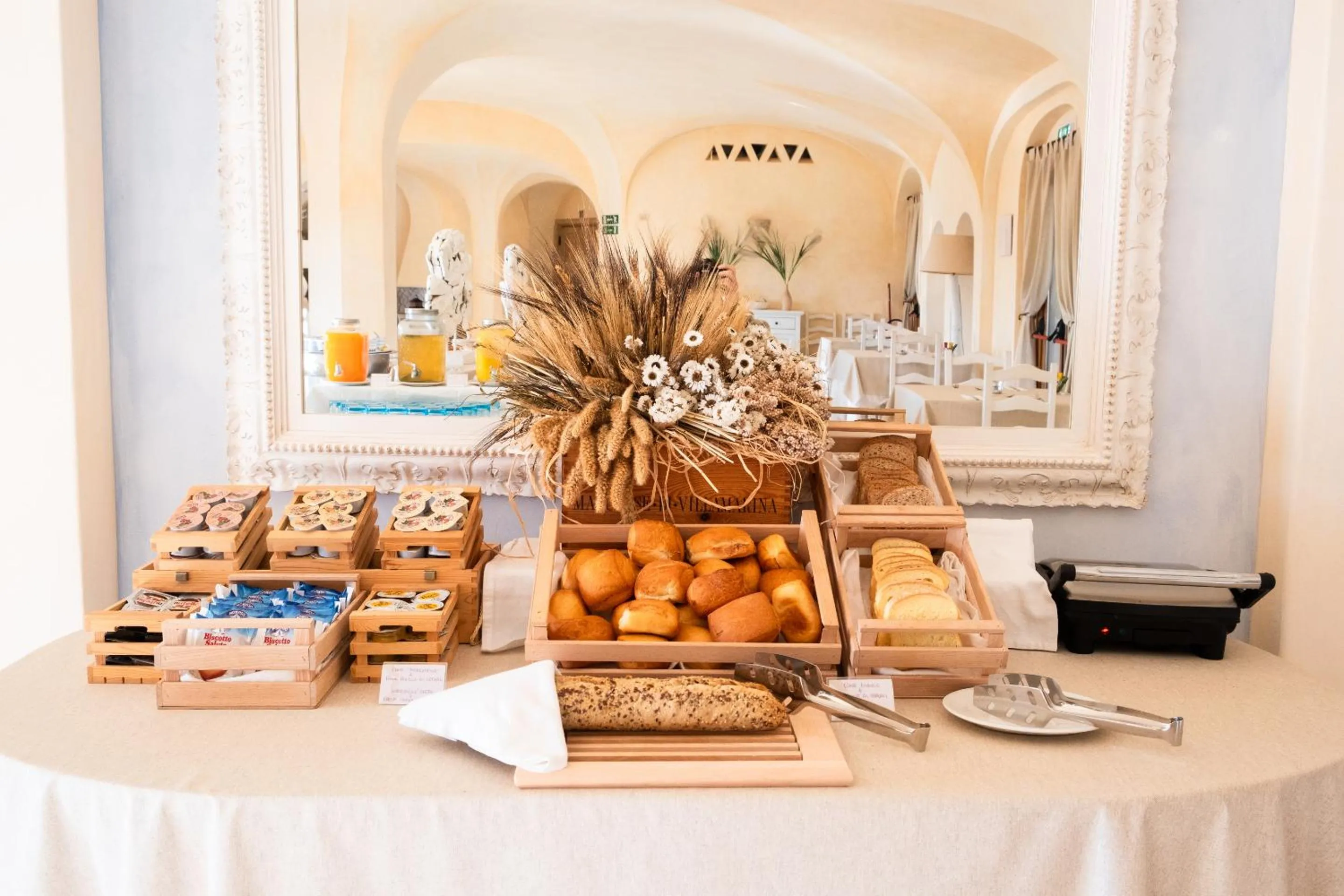 Breakfast in Moma Hotel Cannigione