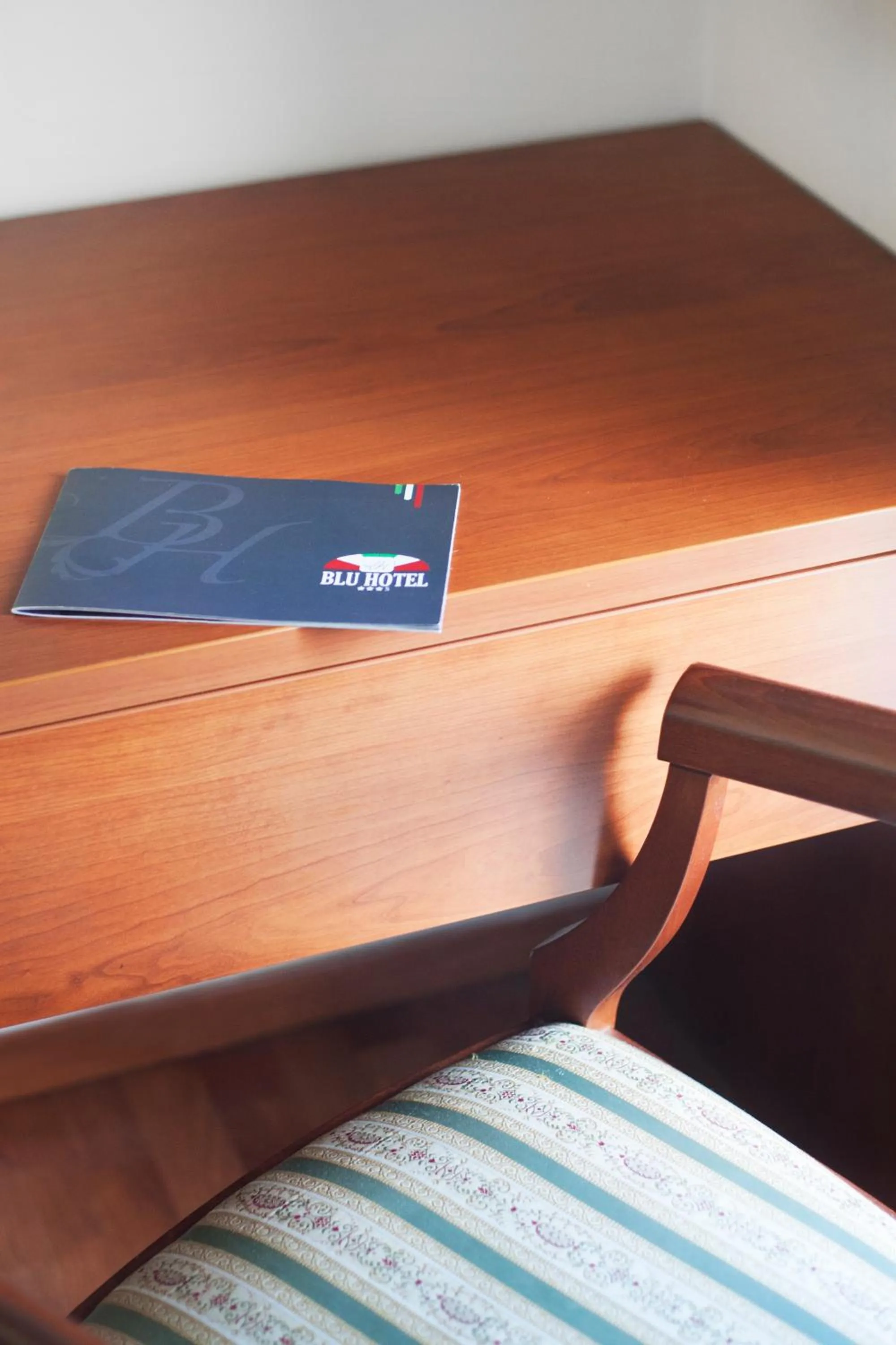 Property logo or sign, Bed in Blu Hotel