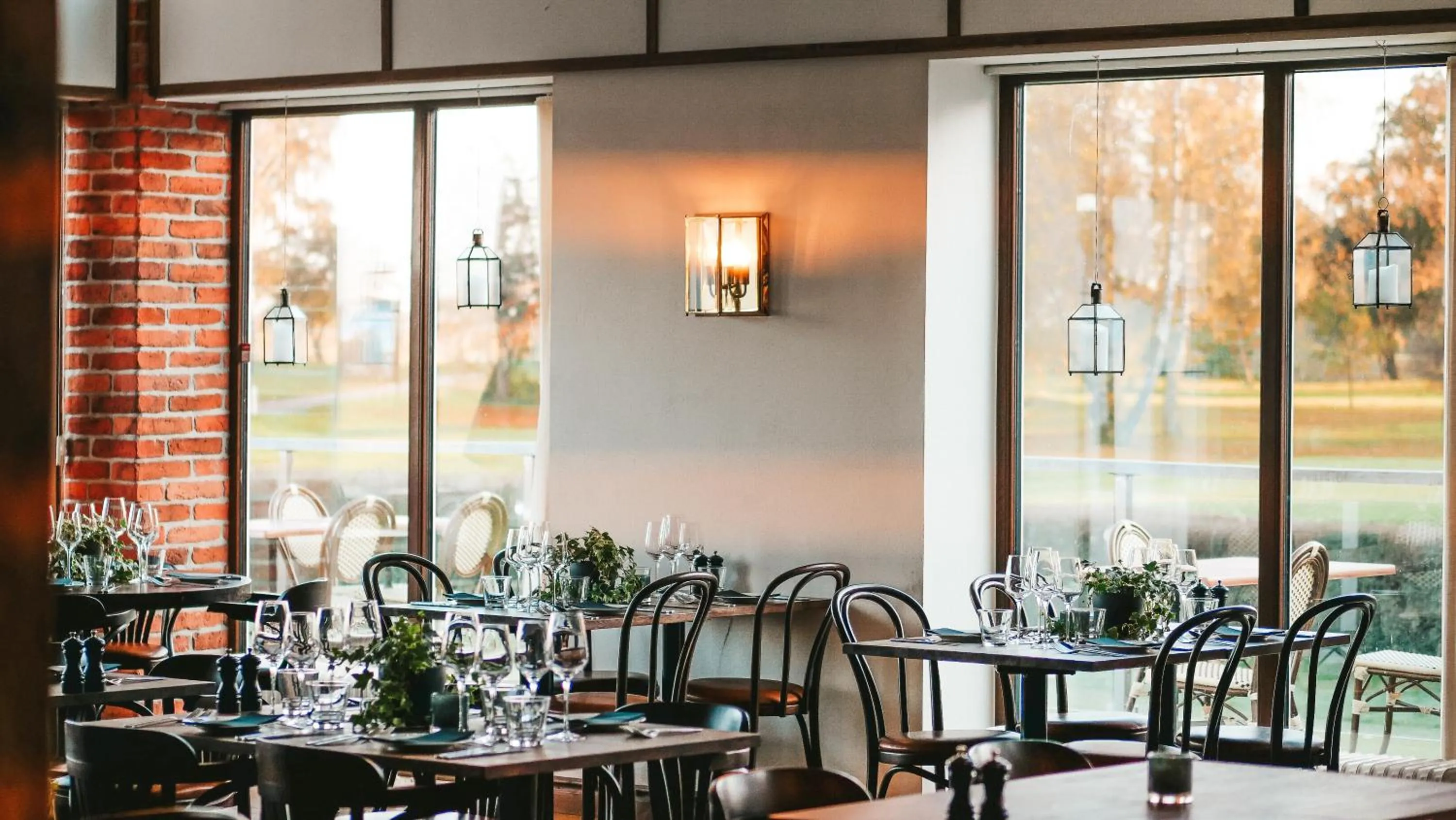 Restaurant/places to eat in Lydinge Resort