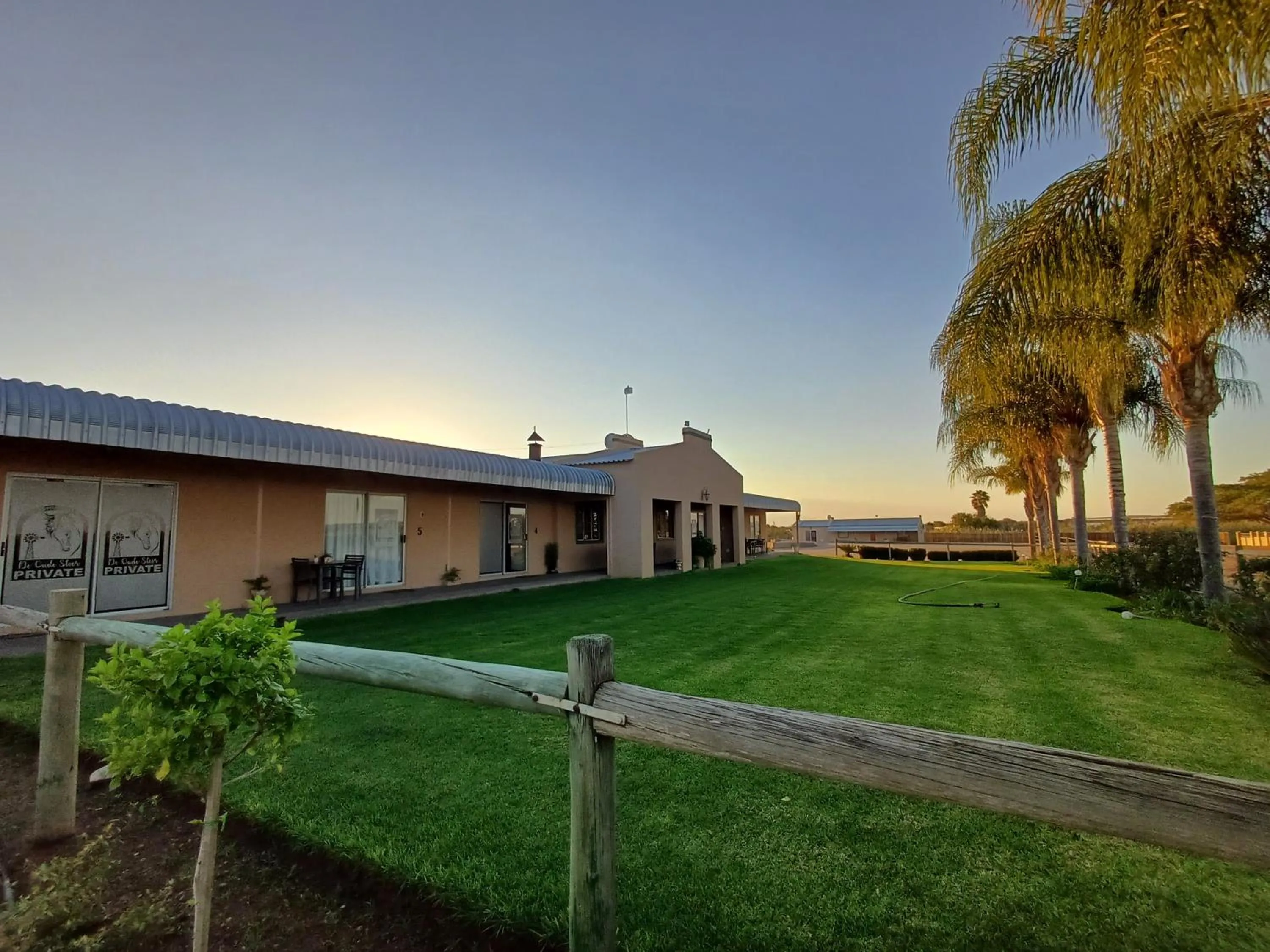 Augrabies De Oude Stoor Guesthouse