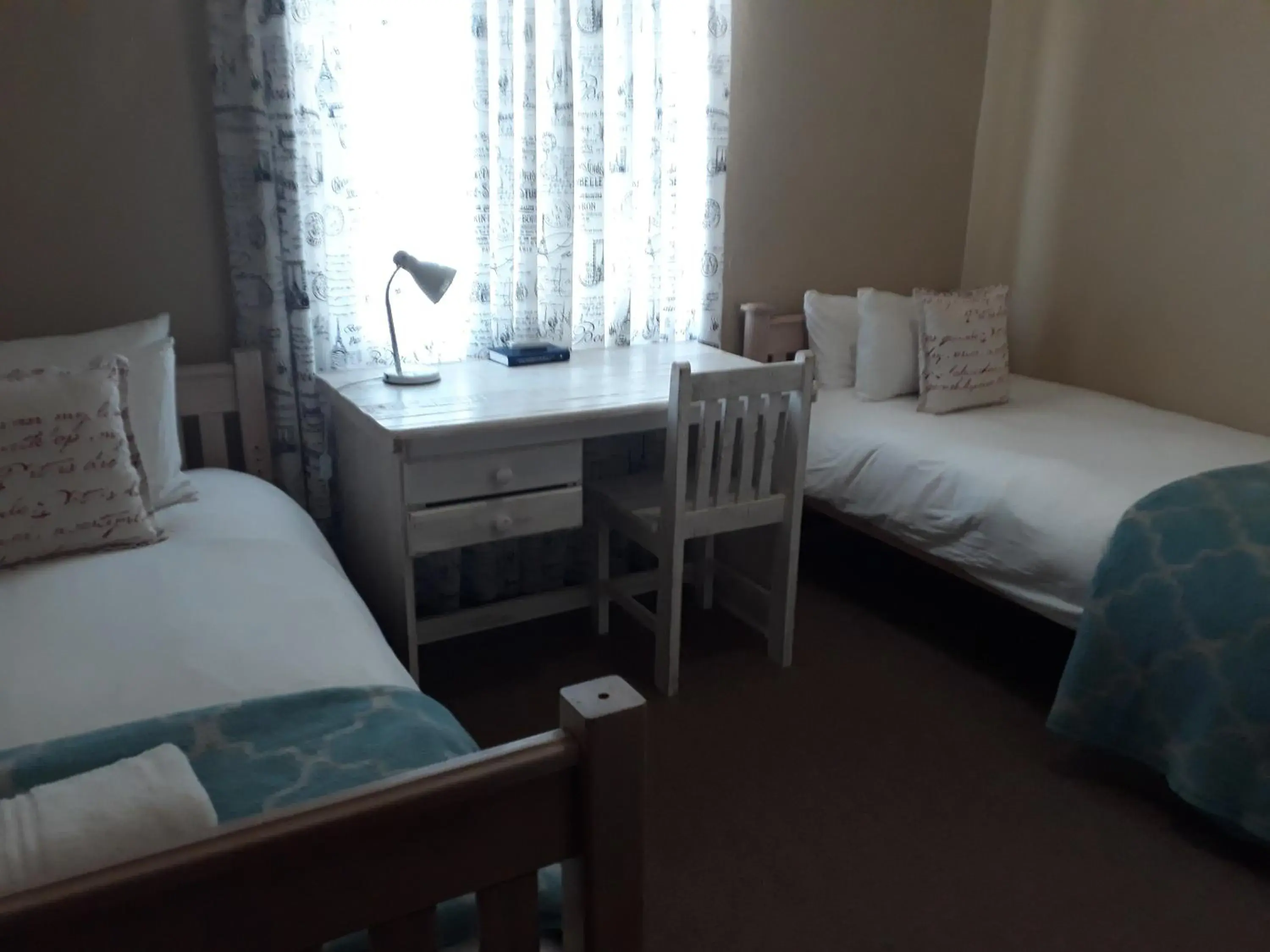 Three-Bedroom Villa in Augrabies De Oude Stoor Guesthouse Three-Bedroom Villa in Augrabies De Oude Stoor Guesthouse