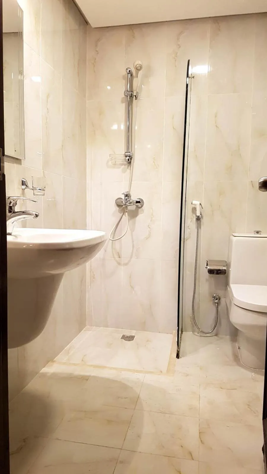 Bathroom in Emaar Elite Al Madina Hotel