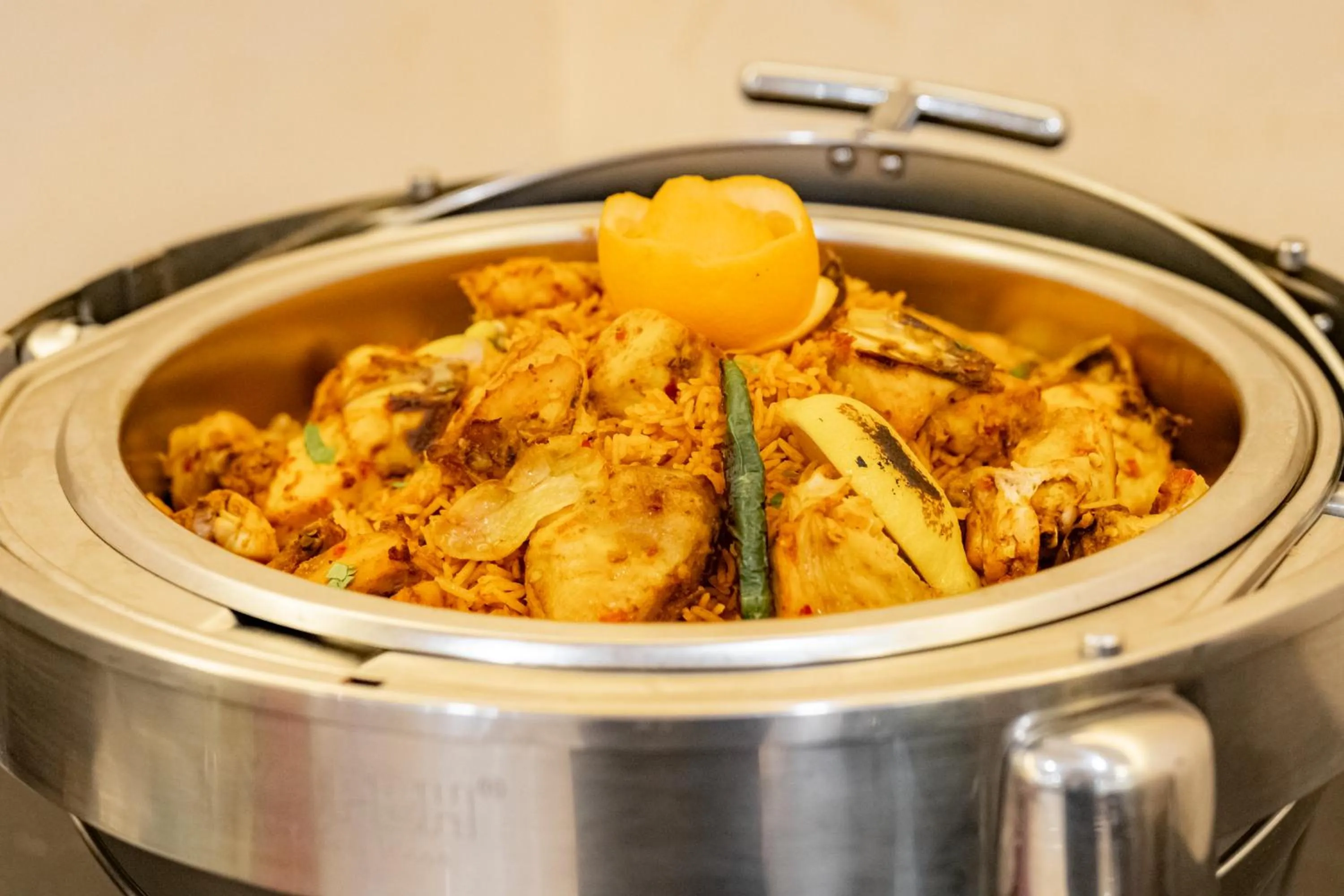 Food and drinks in Emaar Elite Al Madina Hotel