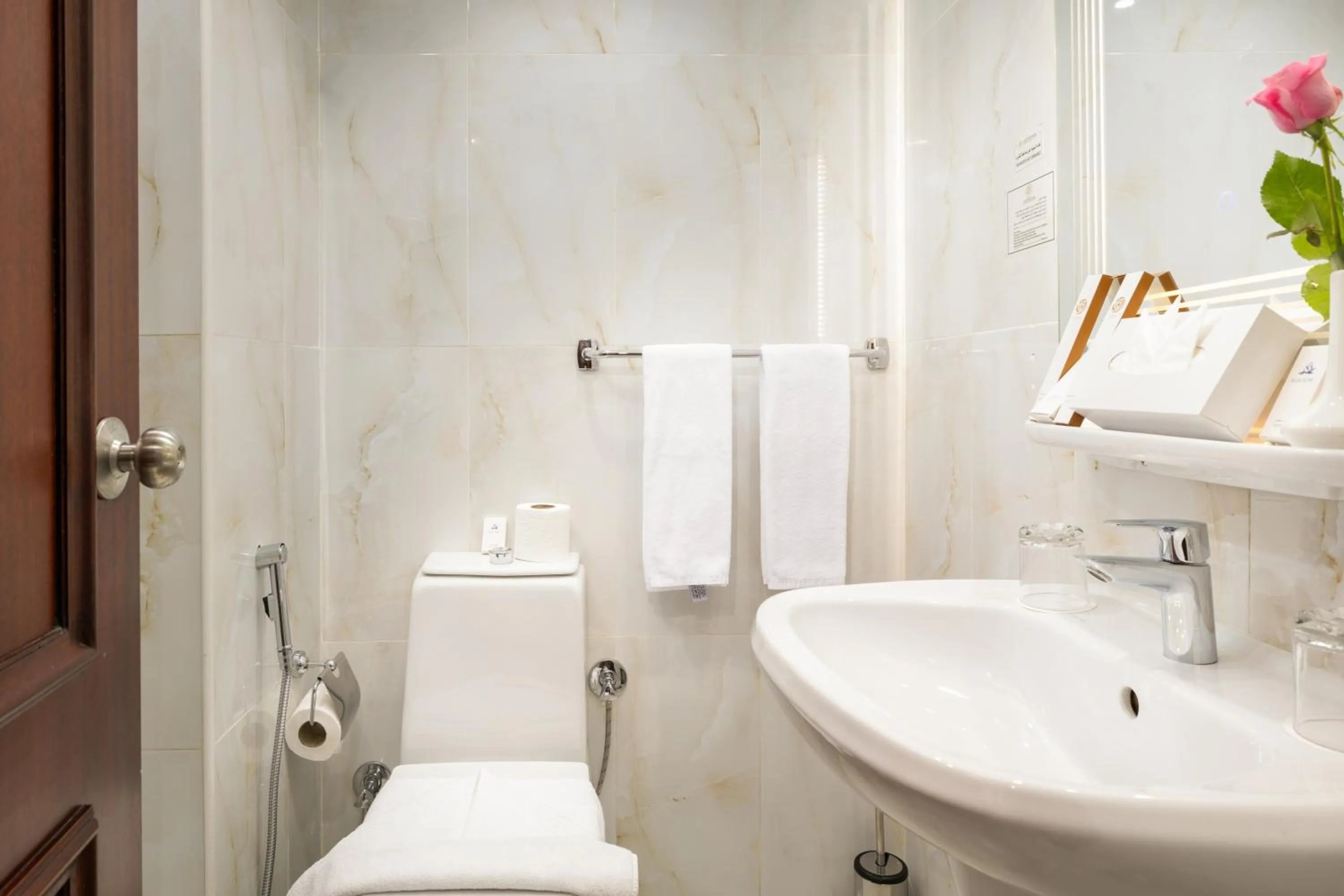 Bathroom in Emaar Elite Al Madina Hotel