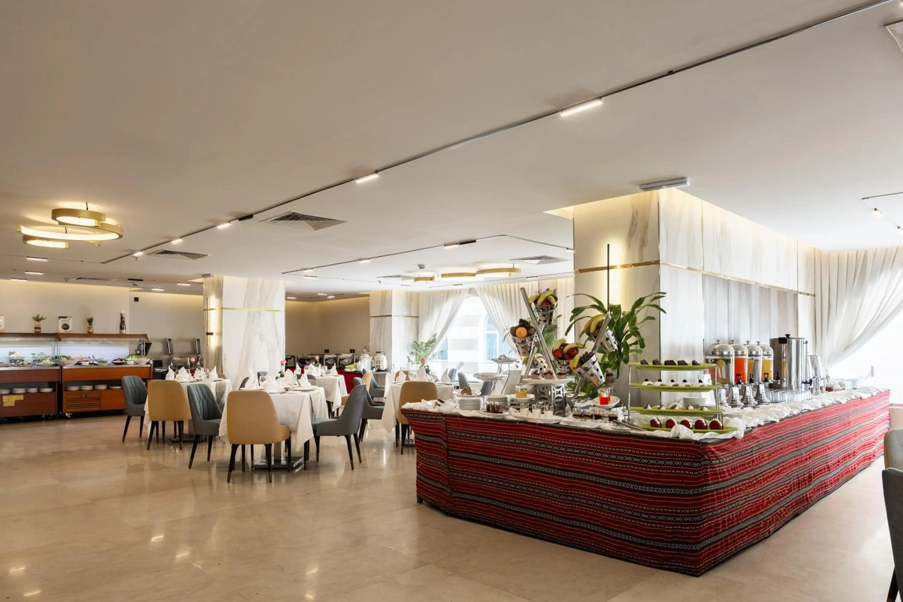 Restaurant/places to eat in Emaar Elite Al Madina Hotel