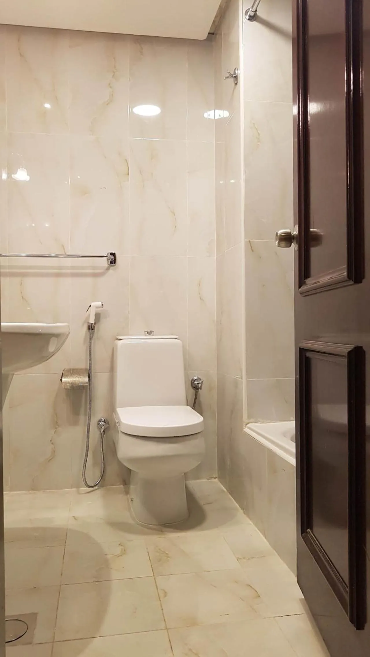 Bathroom in Emaar Elite Al Madina Hotel