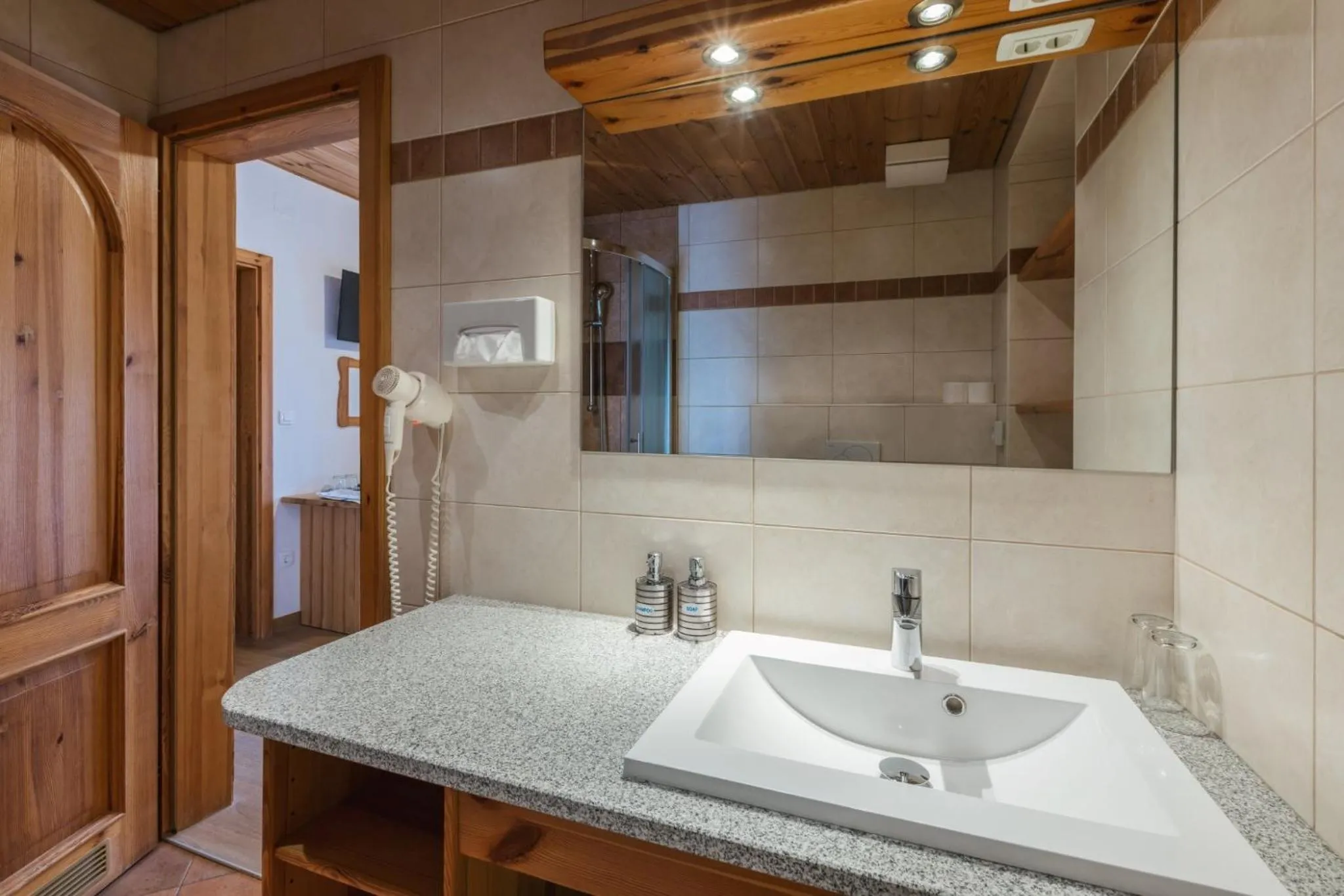 Bathroom in Garni Hotel Berc