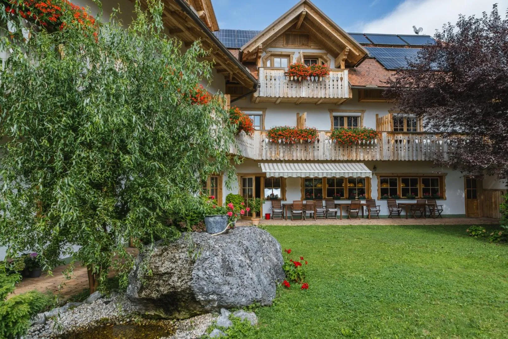 Property building in Garni Hotel Berc