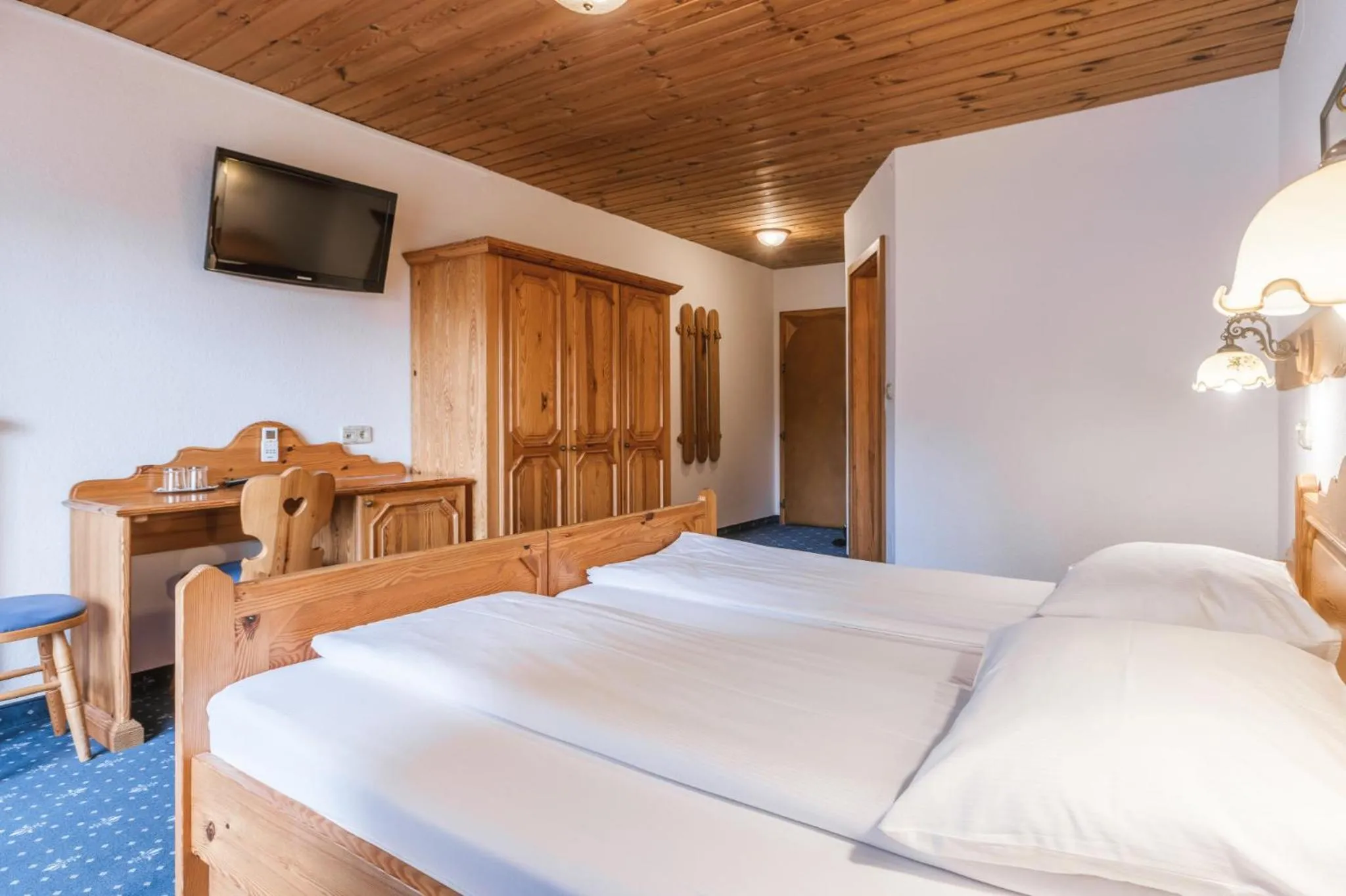 Bedroom, Bed in Garni Hotel Berc