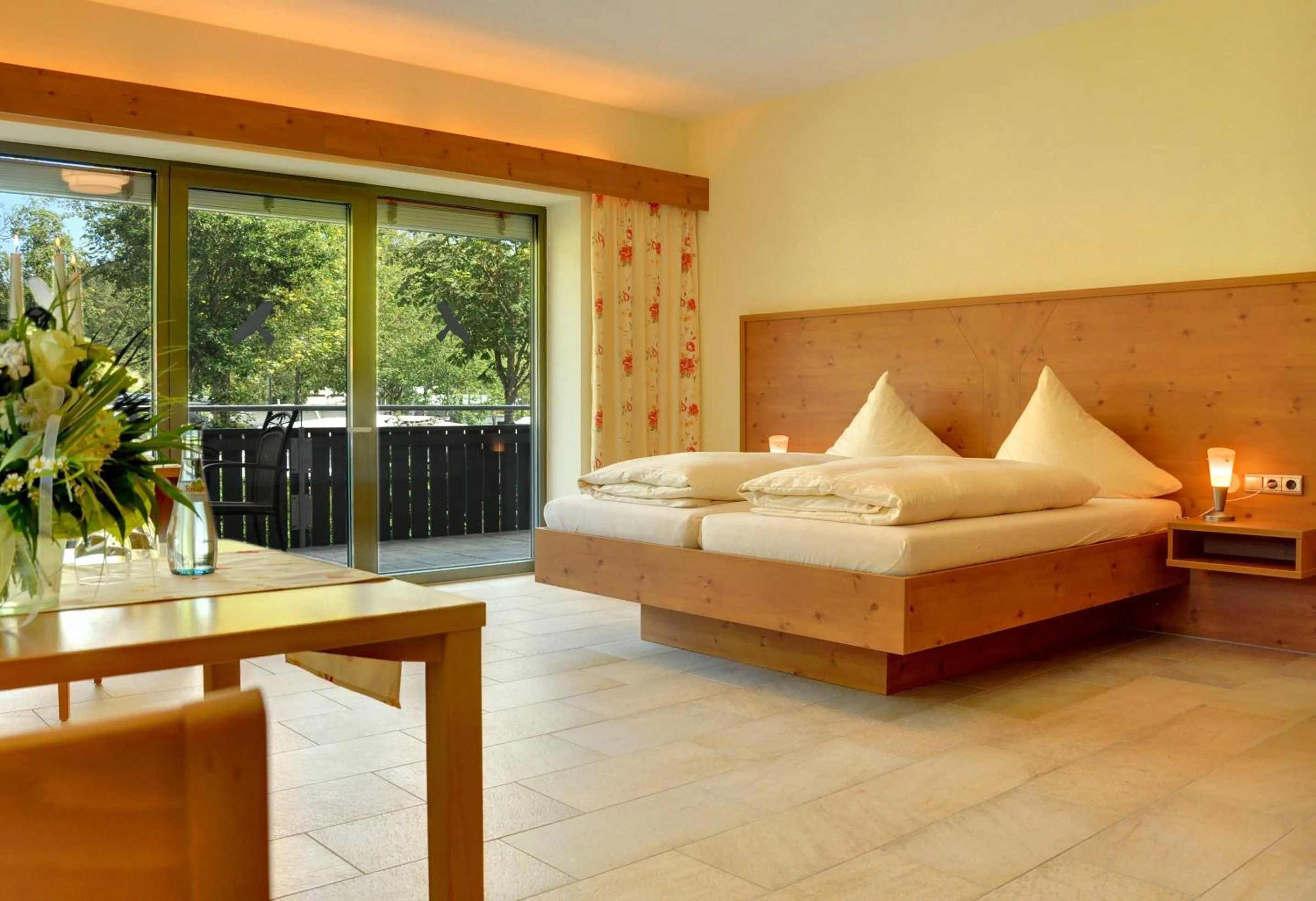 Photo of the whole room, Bed in Allgäu-Hotel-Elbsee