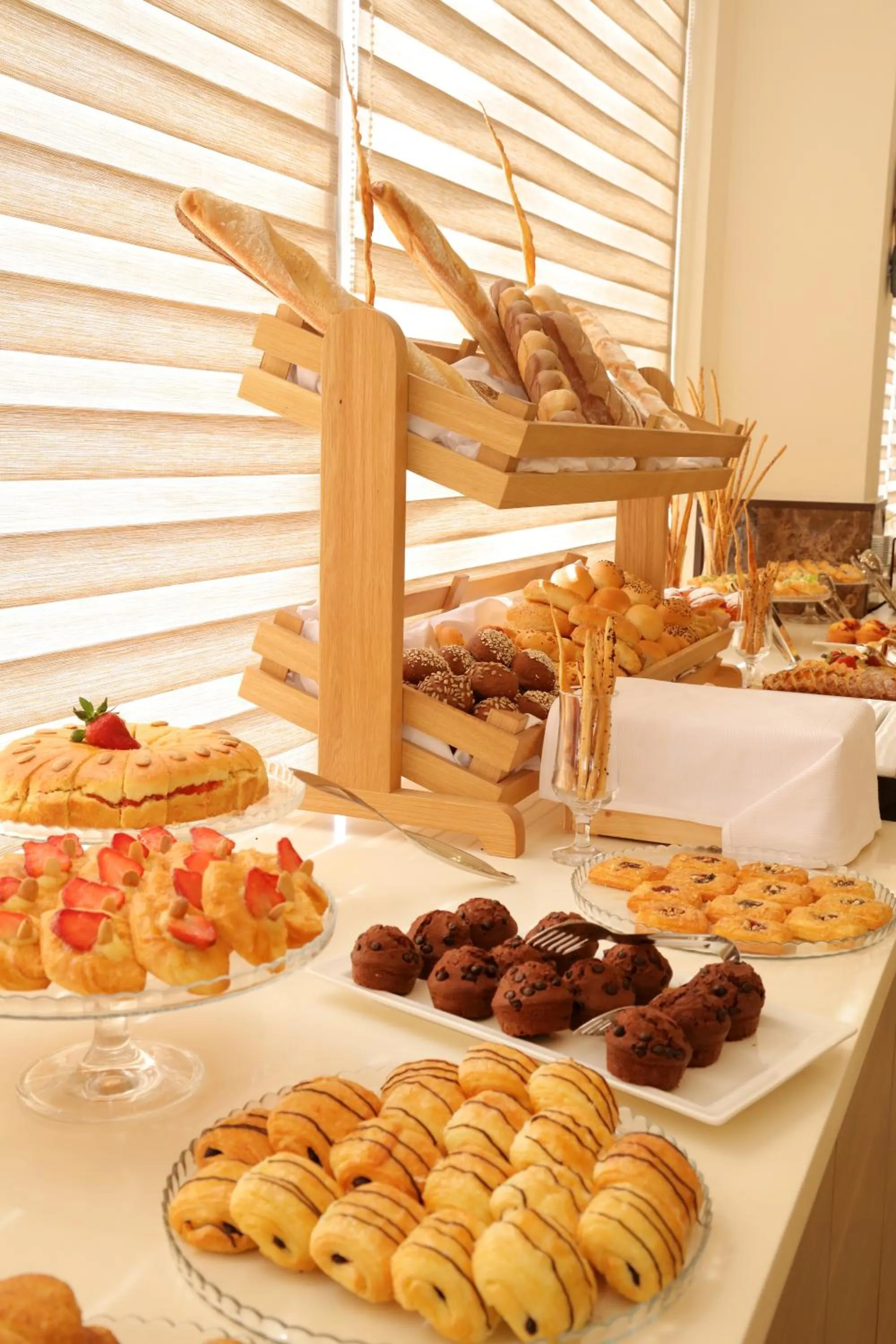 Breakfast in Lacosta Hotel