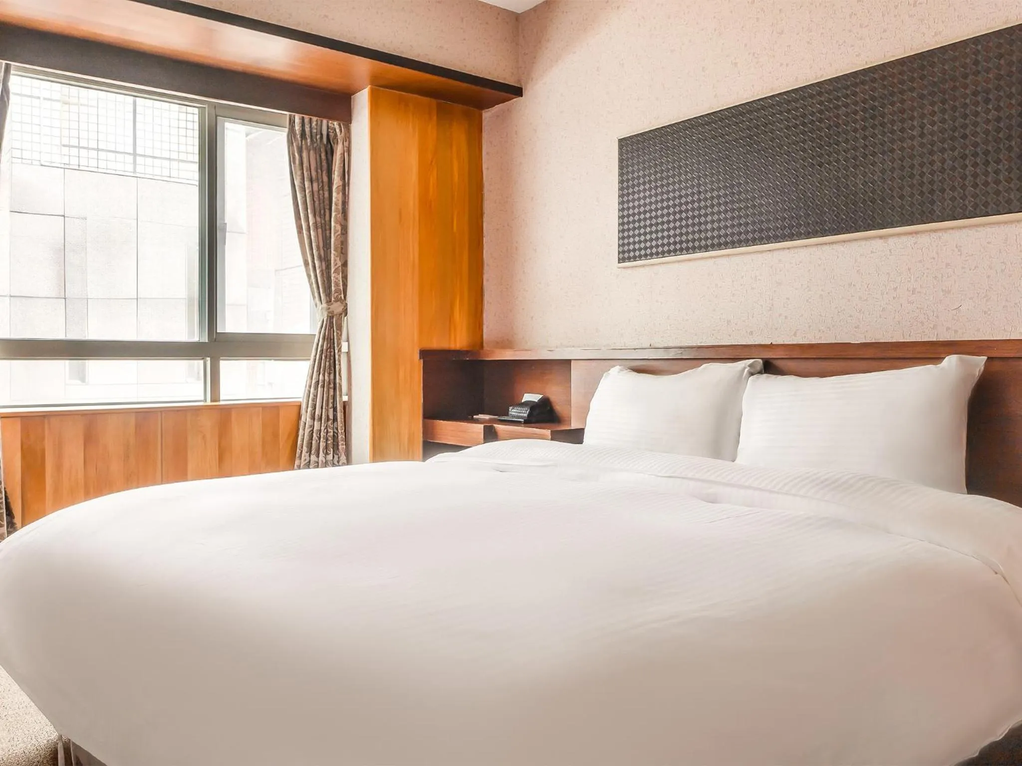 Photo of the whole room, Bed in CHECK inn Express Taichung Fengchia