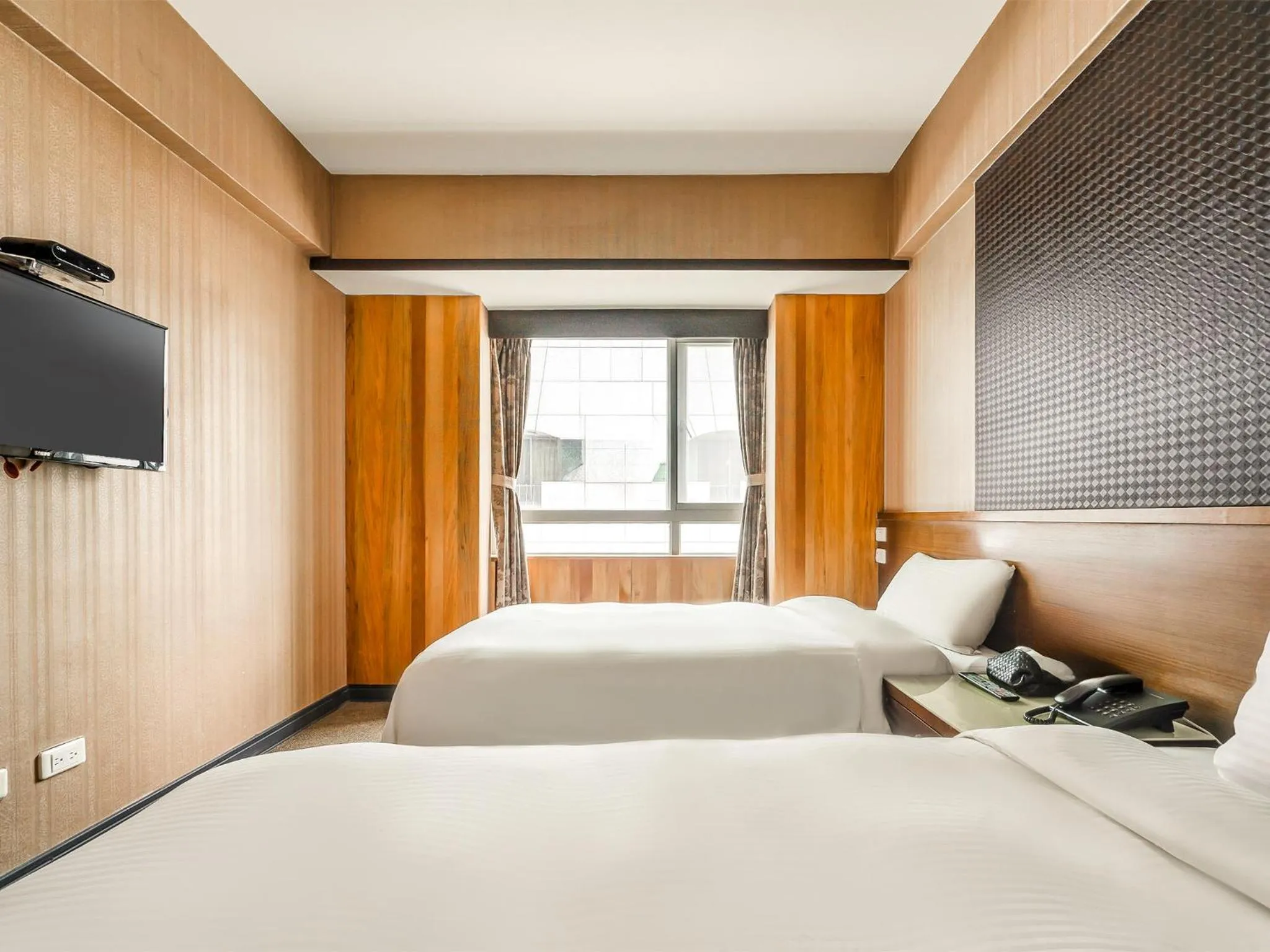 Photo of the whole room, Bed in CHECK inn Express Taichung Fengchia