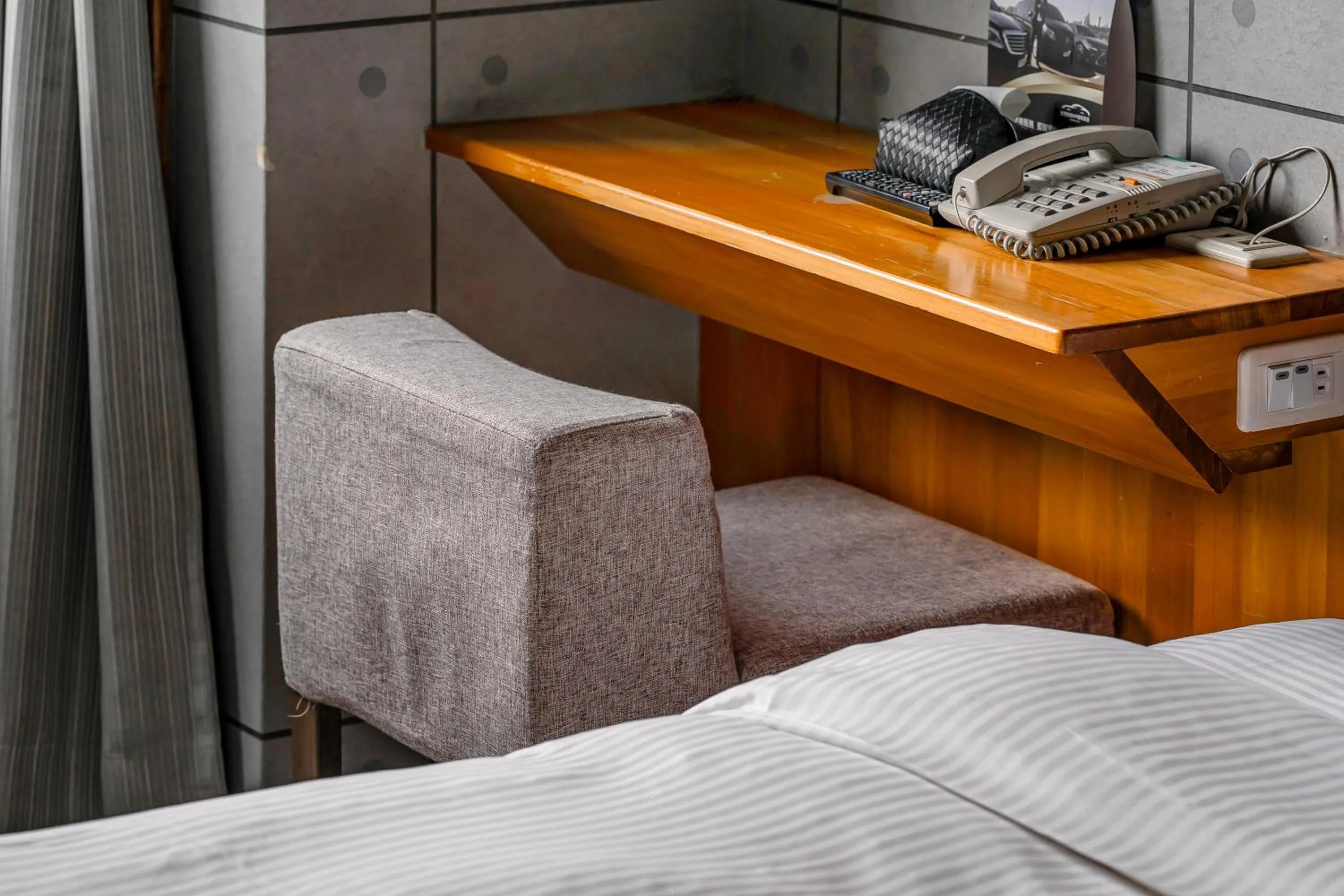 Bed in CHECK inn Express Taichung Fengchia