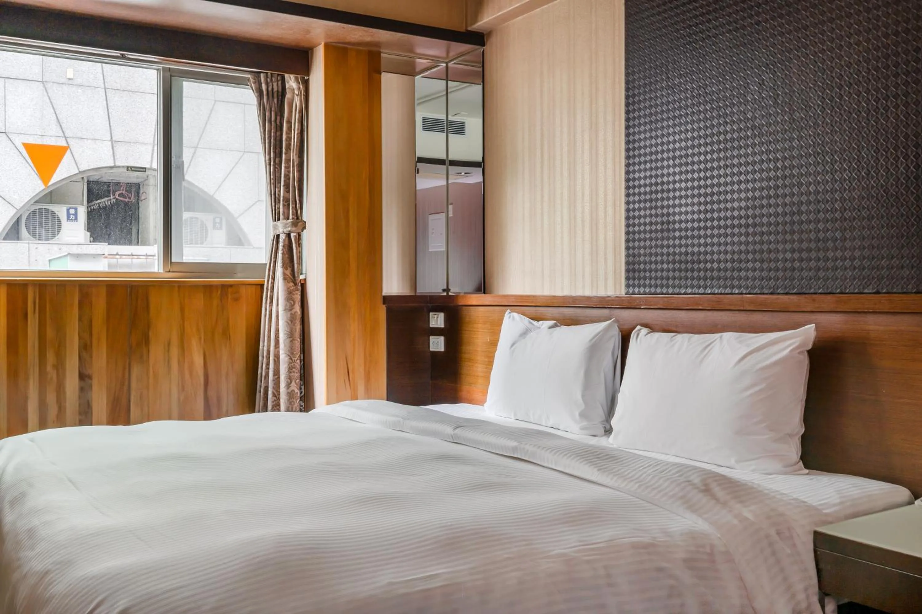 Bed in CHECK inn Express Taichung Fengchia