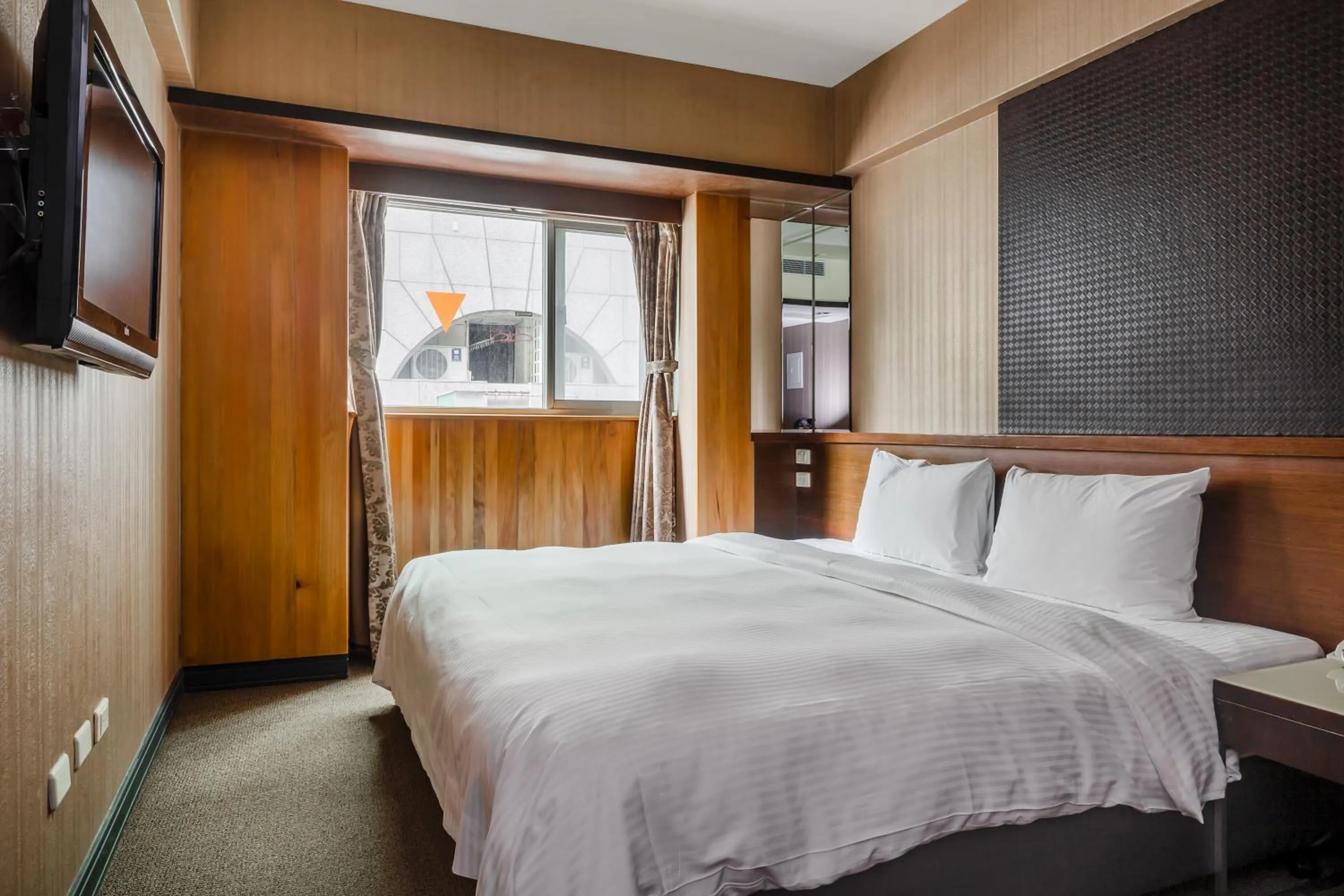 Bed in CHECK inn Express Taichung Fengchia