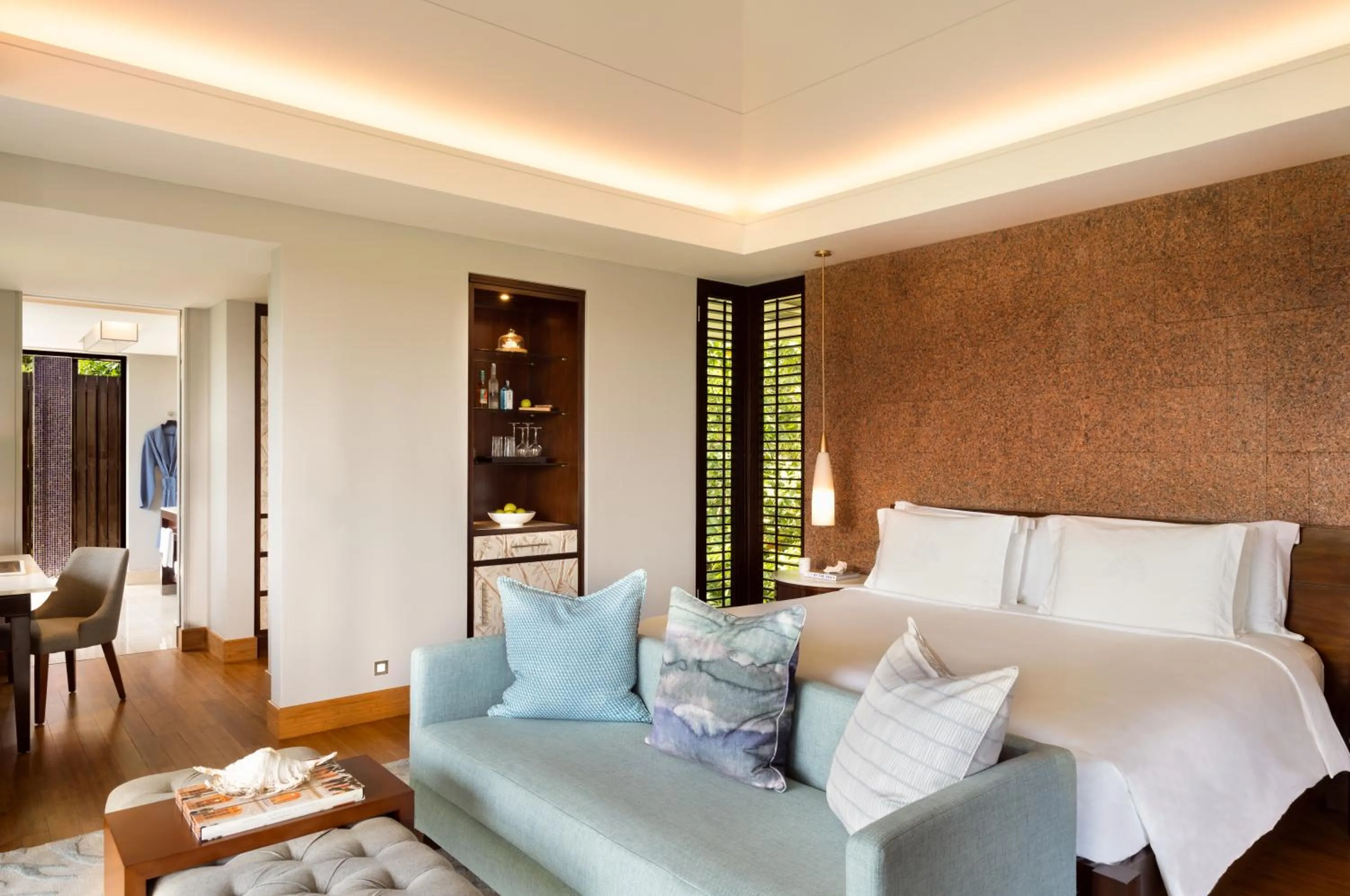 Bedroom, Bed in Raffles Seychelles