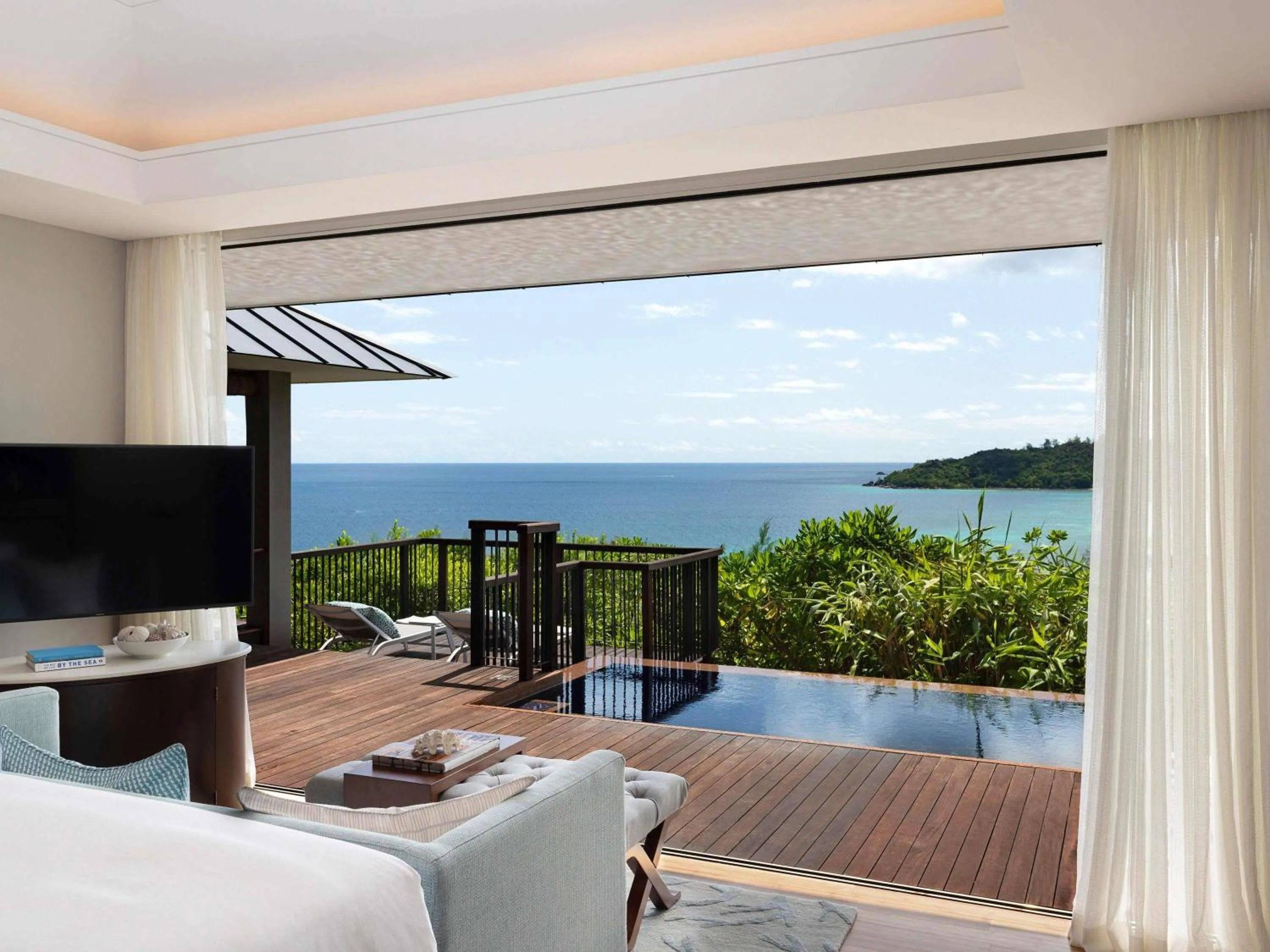 Bedroom in Raffles Seychelles