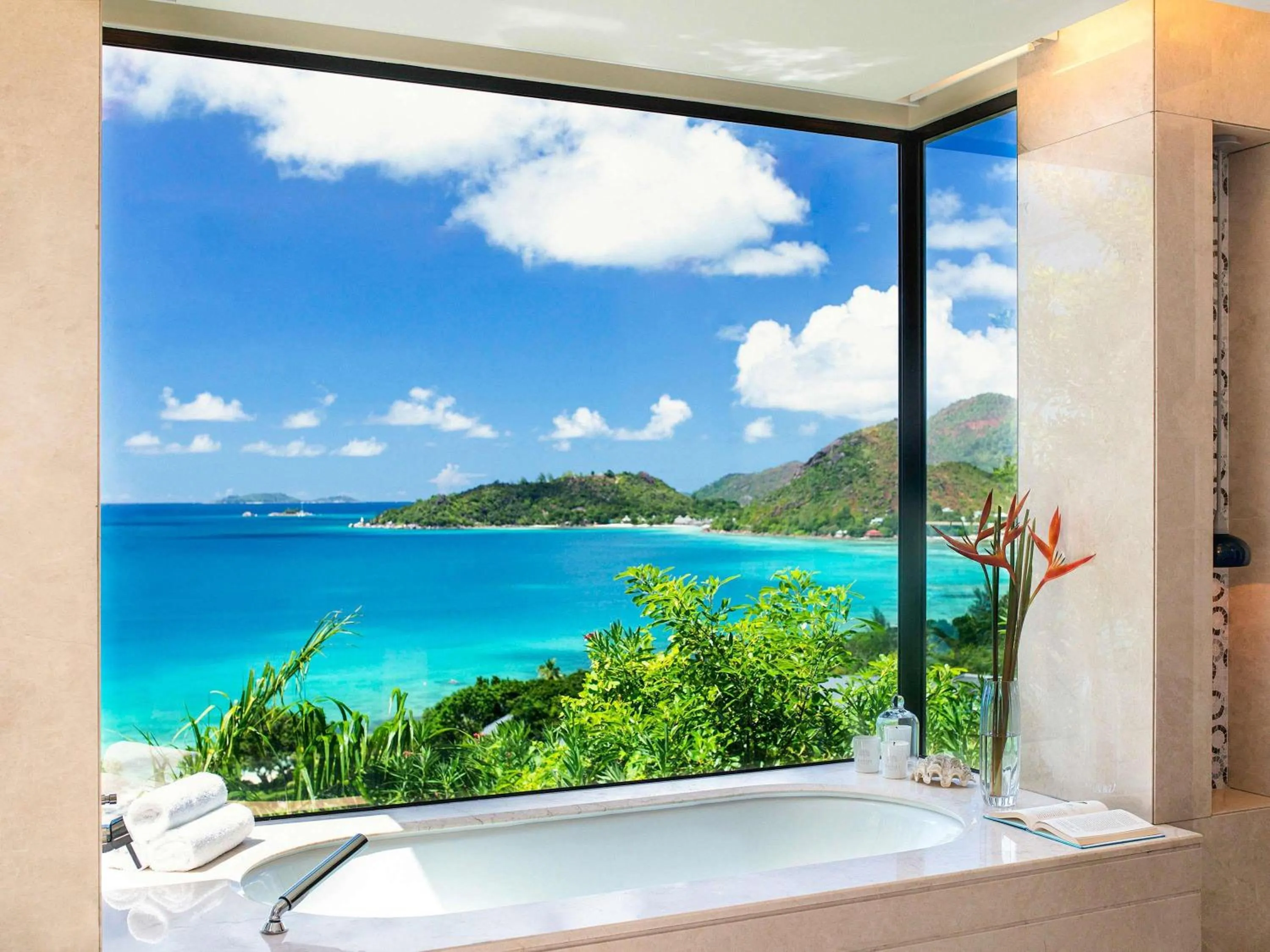 Bedroom in Raffles Seychelles