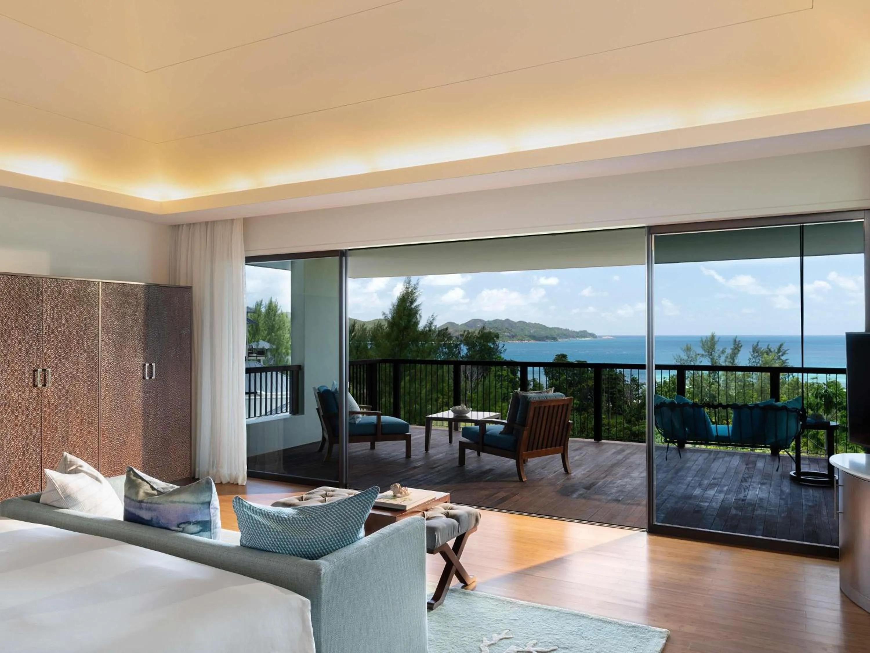 Bedroom in Raffles Seychelles