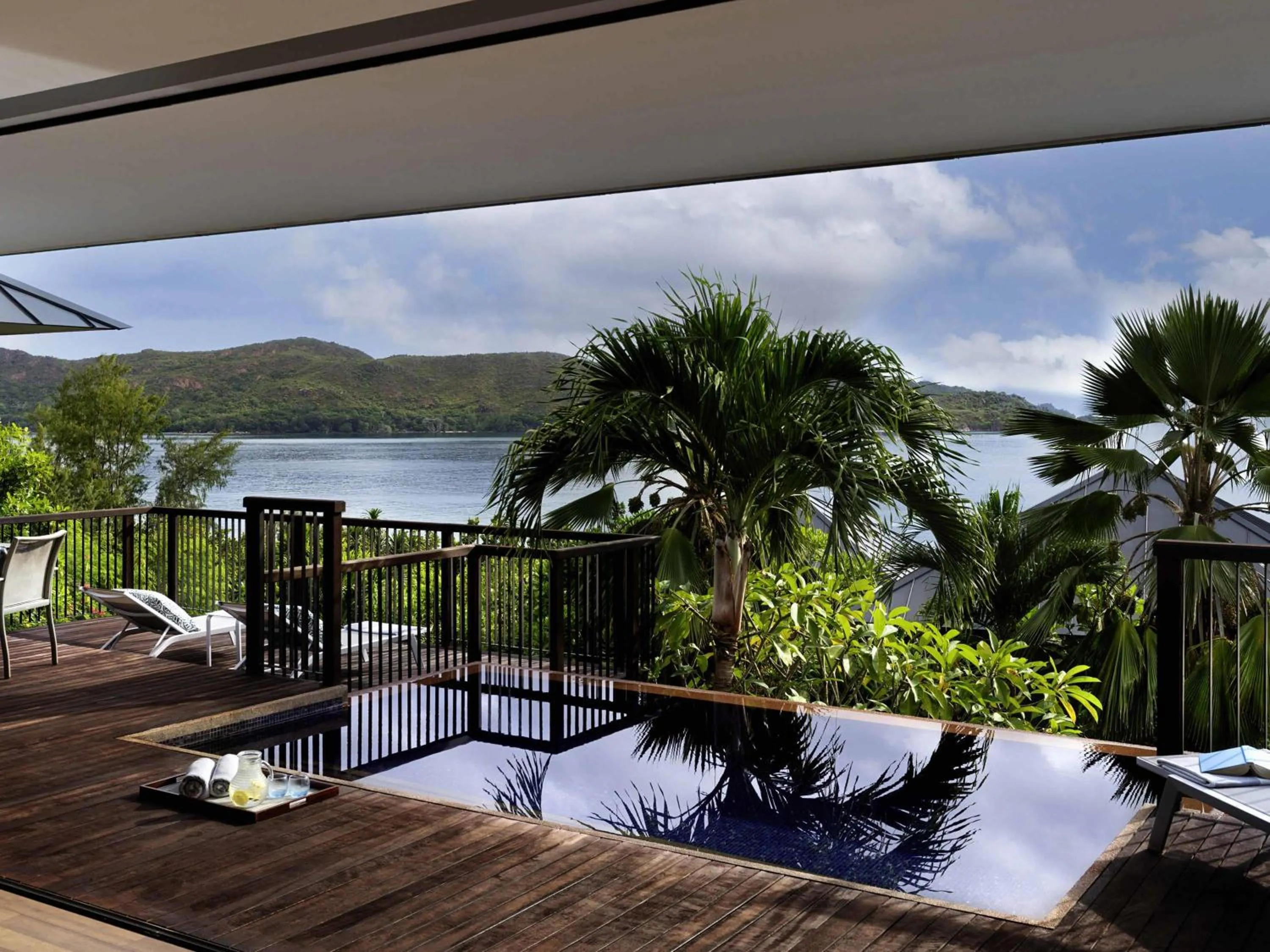 Bedroom in Raffles Seychelles