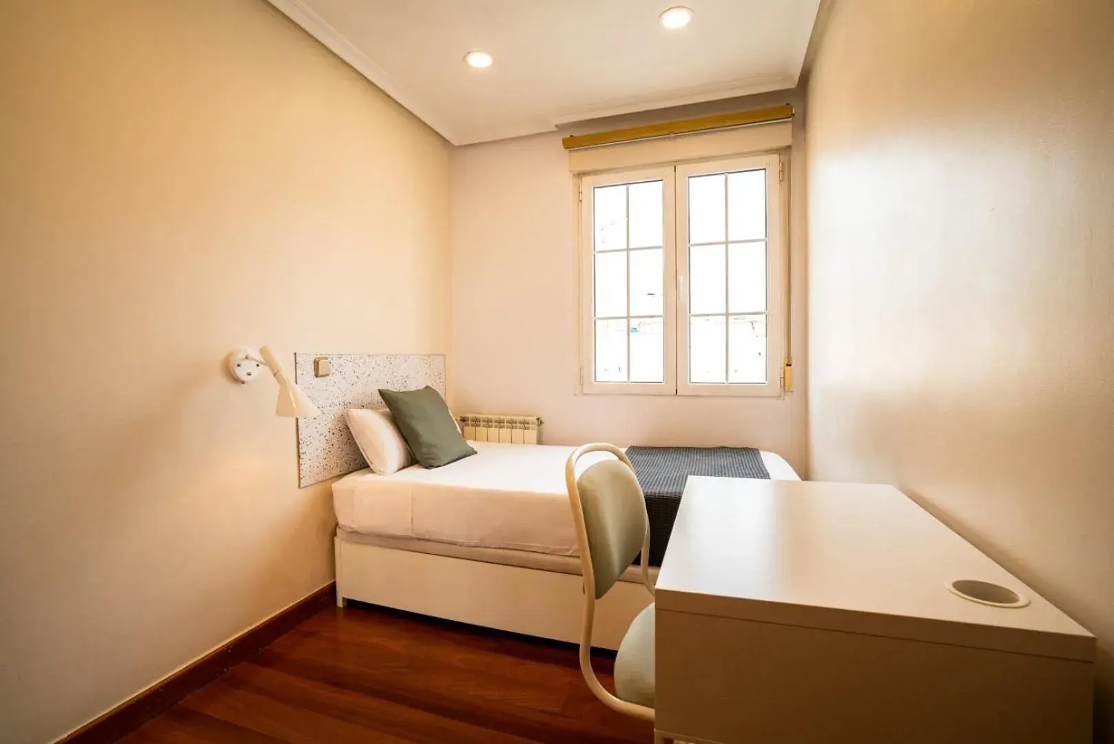 Bedroom in Smartr Madrid La Latina Bedroom in Smartr Madrid La Latina