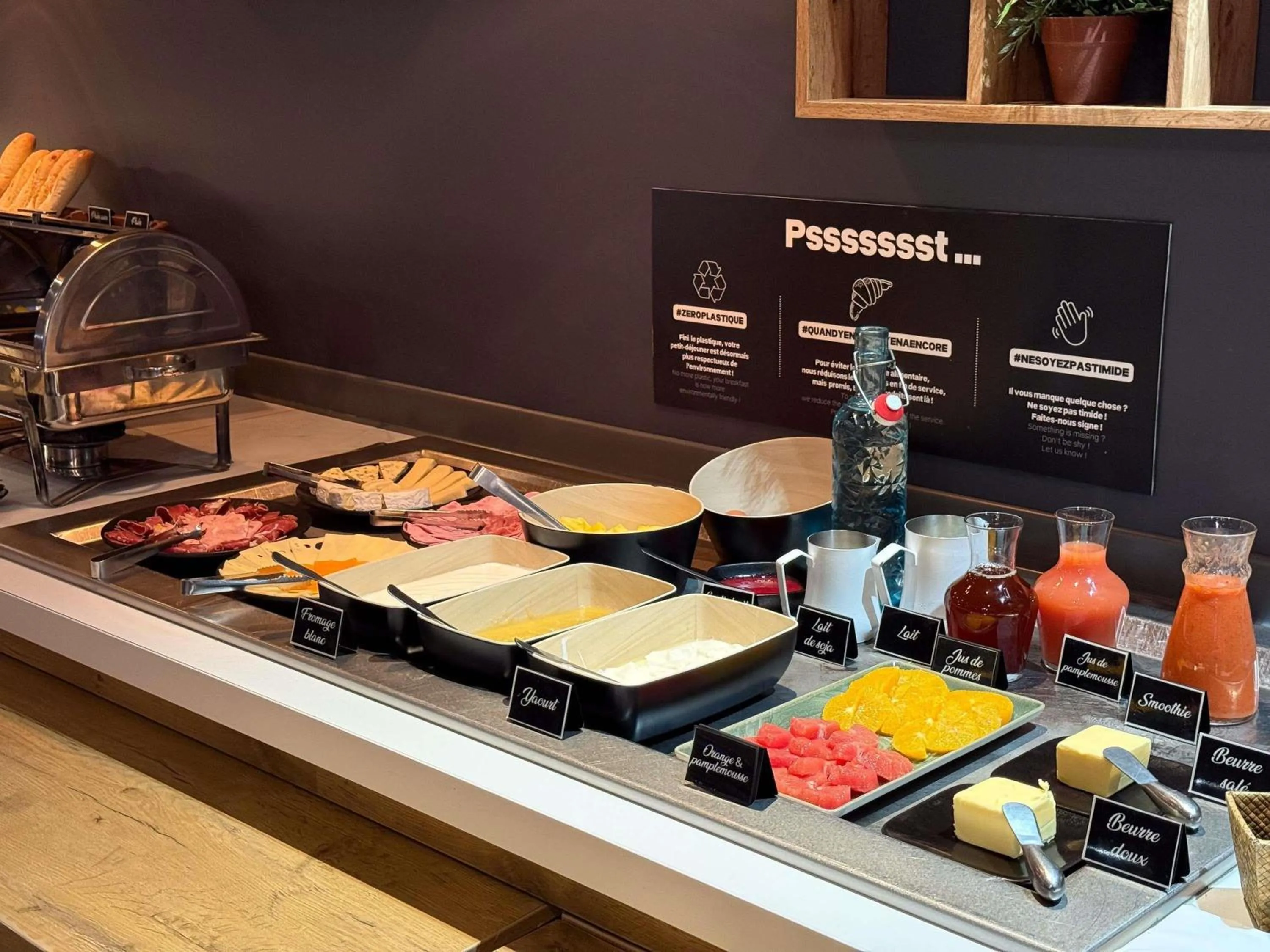 Breakfast in ibis Nîmes Ouest - A9