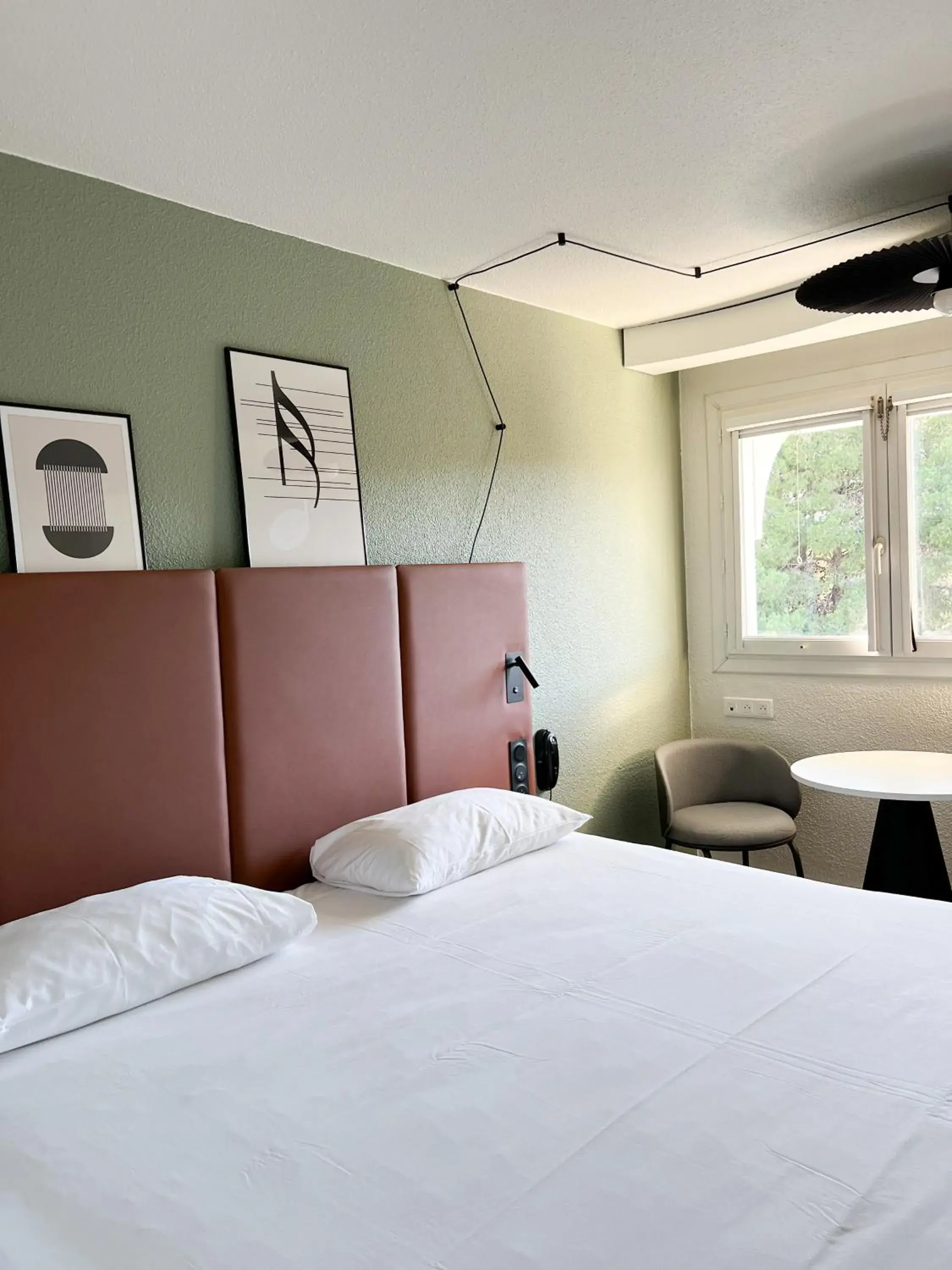 Bedroom, Bed in ibis Nîmes Ouest - A9 Bedroom, Bed in ibis Nîmes Ouest - A9