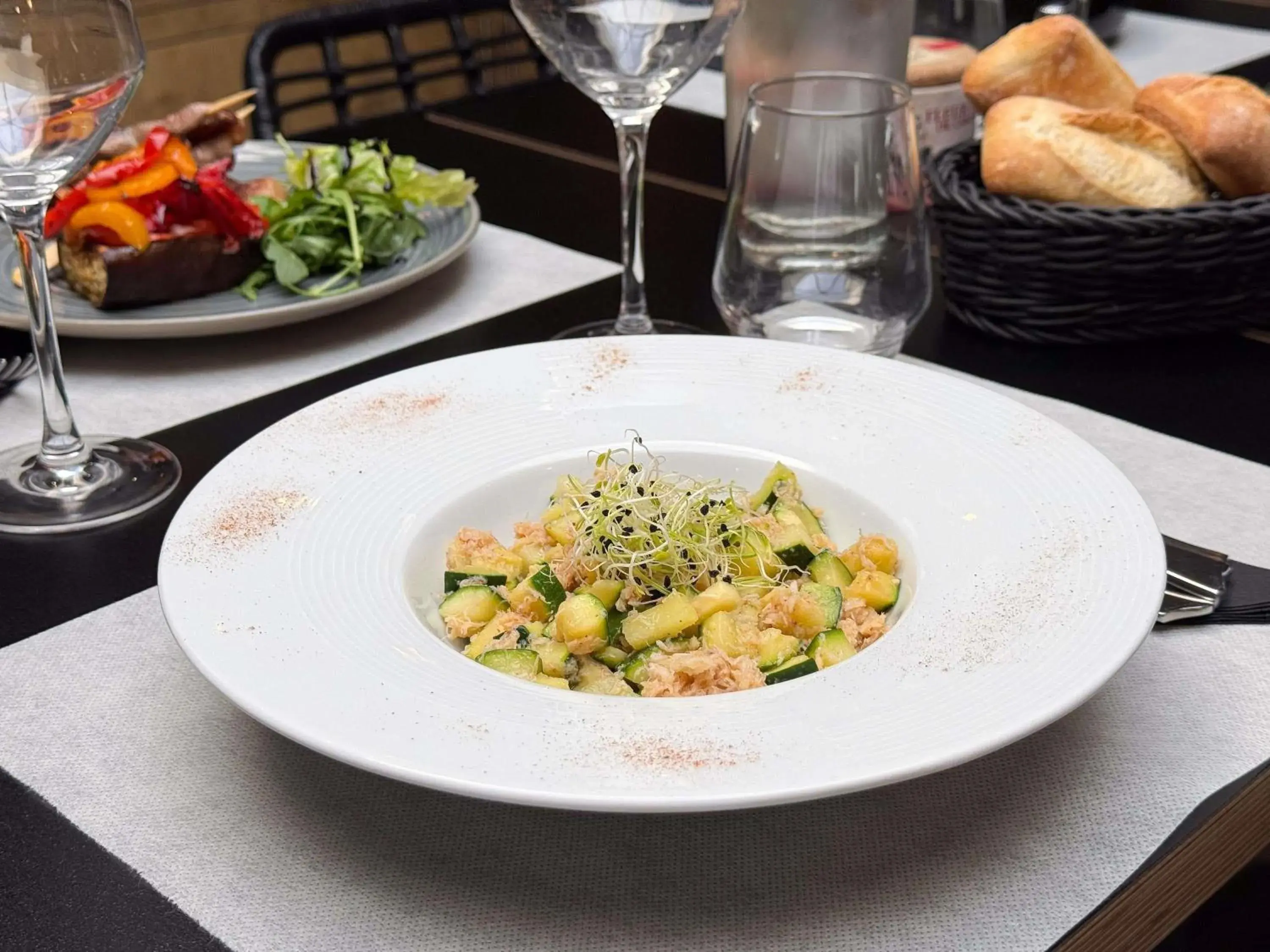 Property building in ibis Nîmes Ouest - A9 Property building in ibis Nîmes Ouest - A9