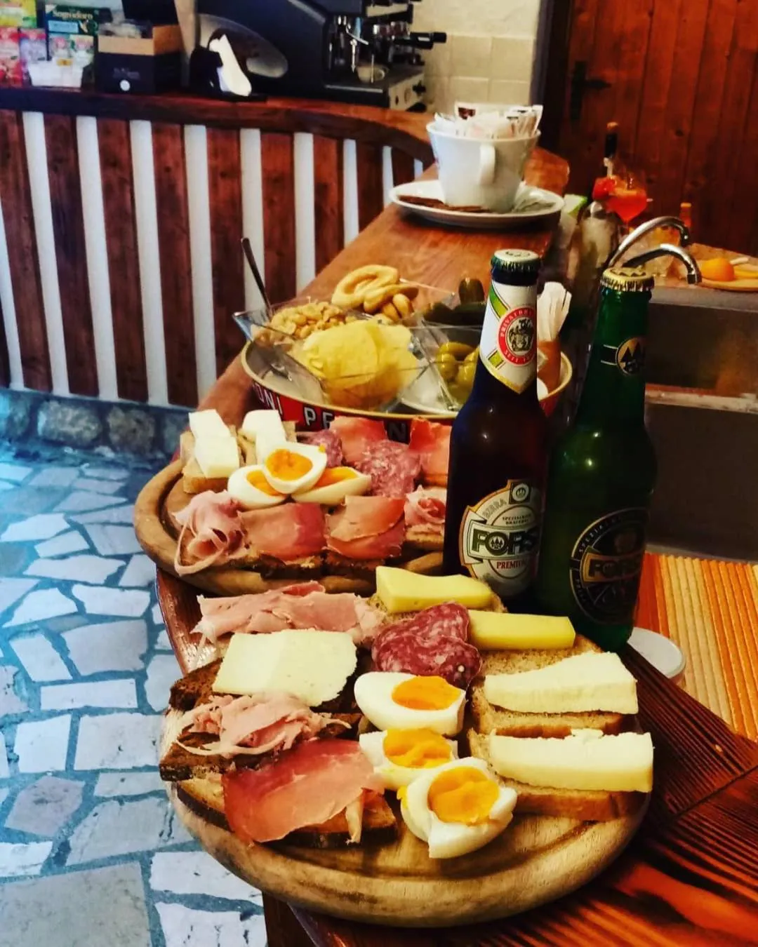 Lounge or bar in Hotel Garnì Mille Pini