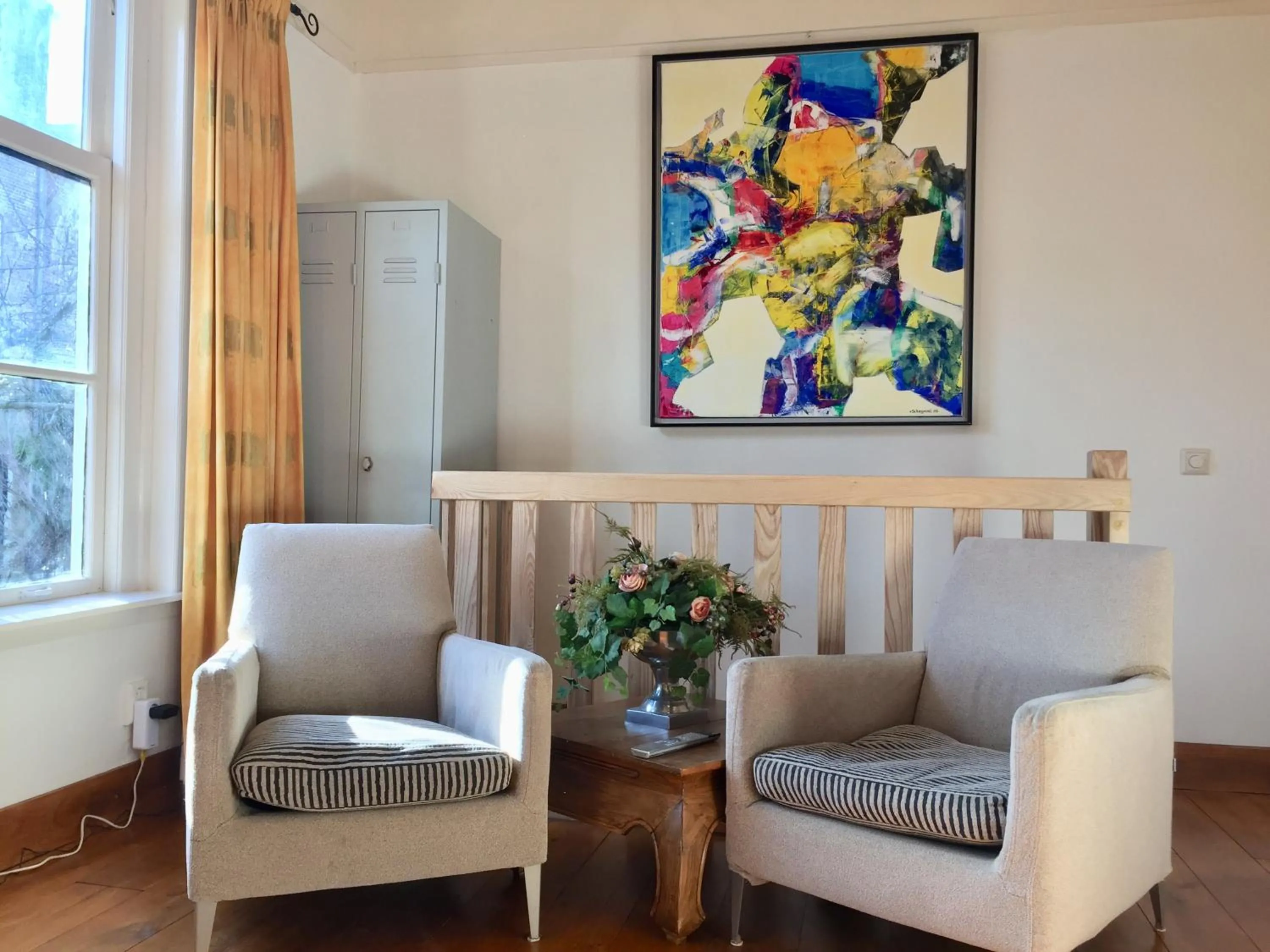 Living room in Apple Tree Cottage - charming home at beautiful canal in our idyllic garden