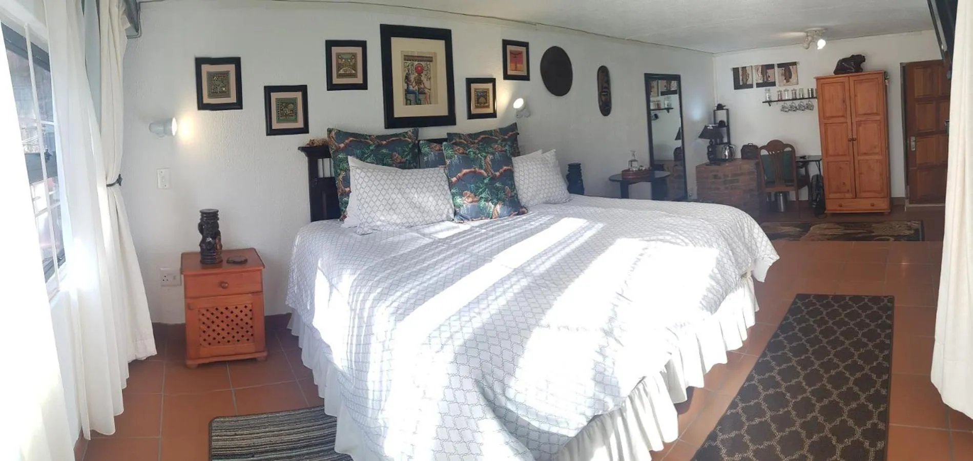 Bed in Acra-Retreat Mountain View Lodge
