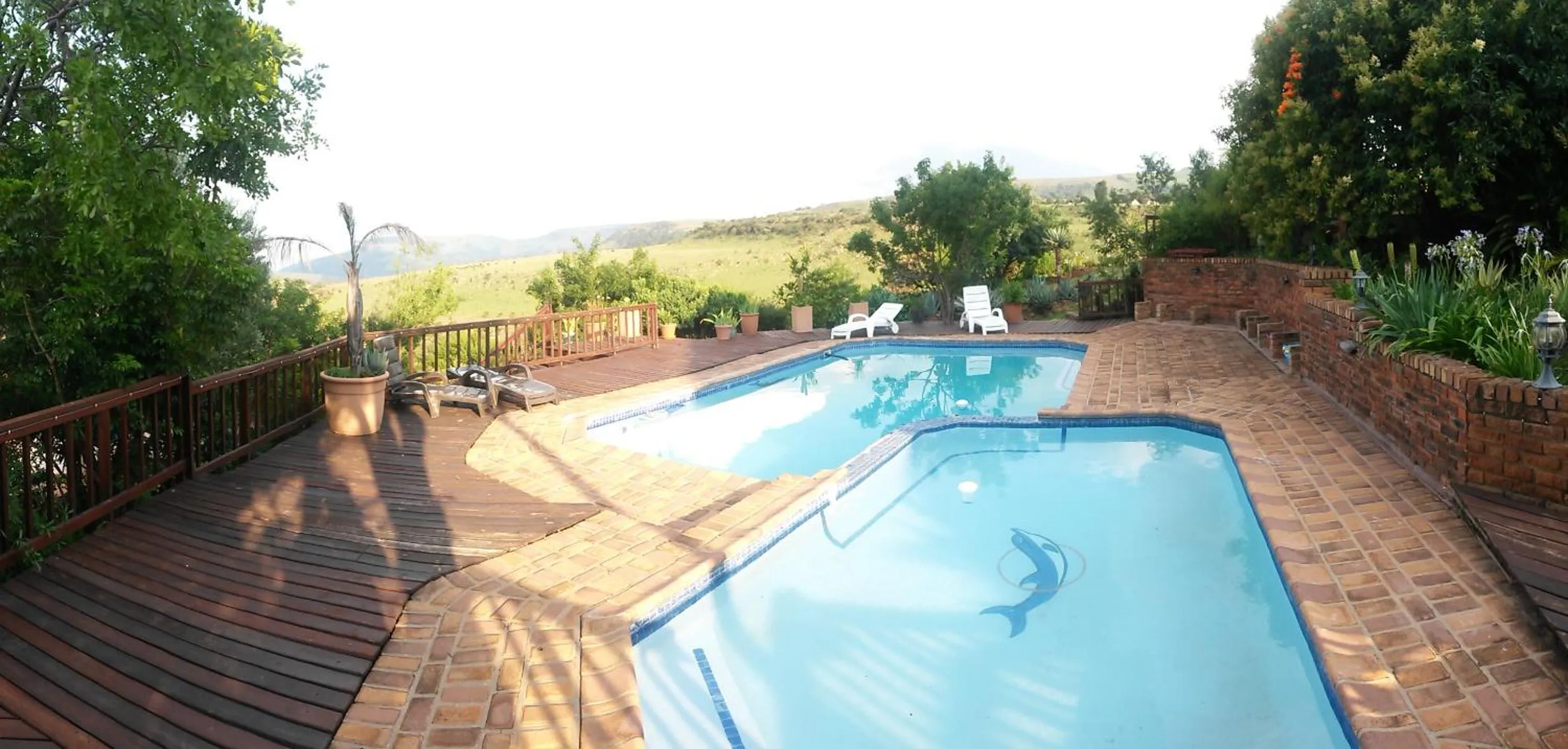 Swimming pool in Acra-Retreat Mountain View Lodge