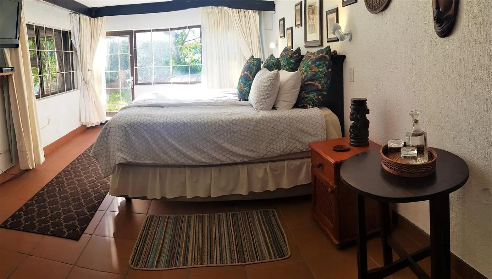 Bed in Acra-Retreat Mountain View Lodge